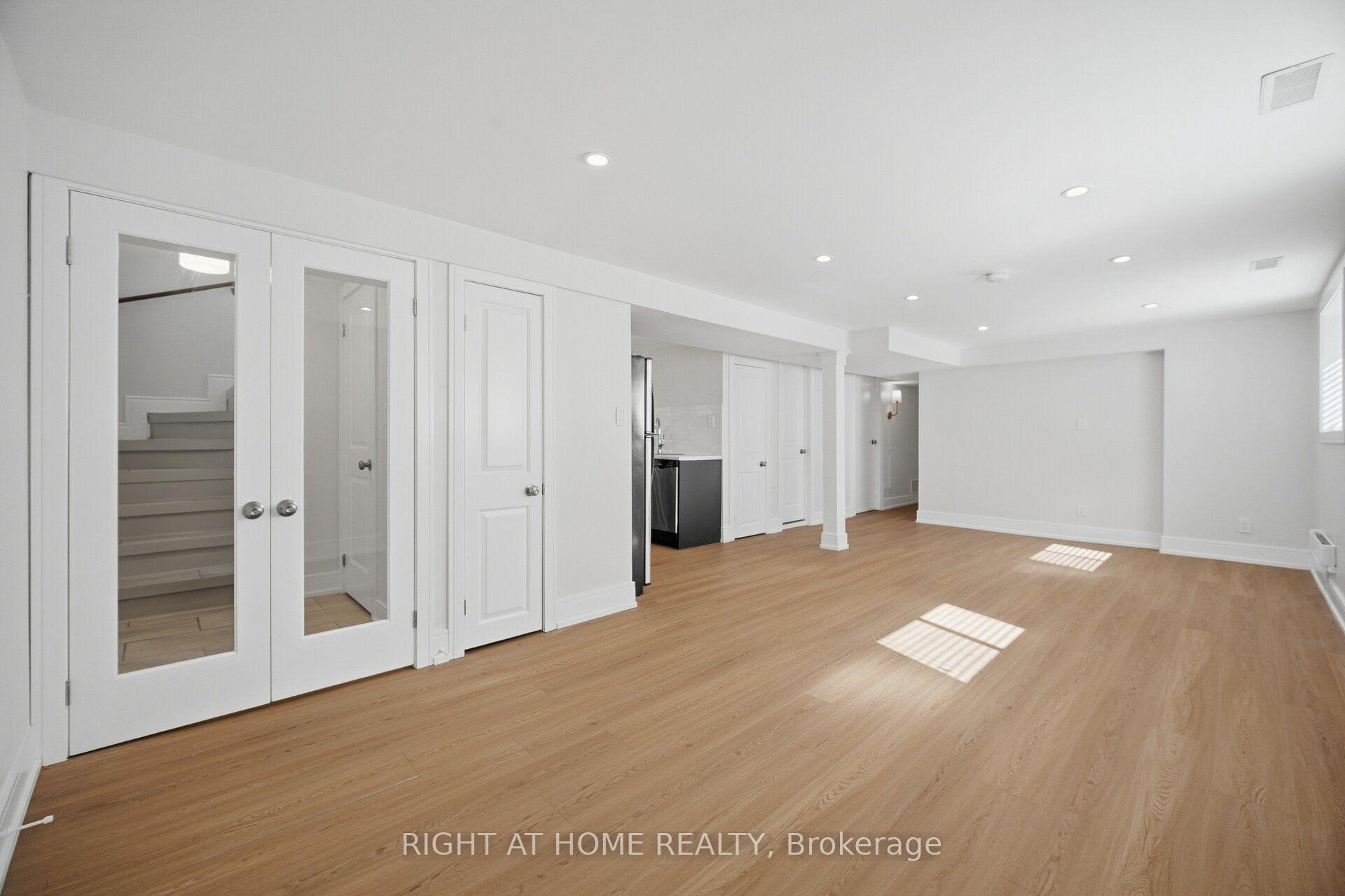 Photo 34 of 643 Perry Crescent, Oshawa, Vanier — HOMEH