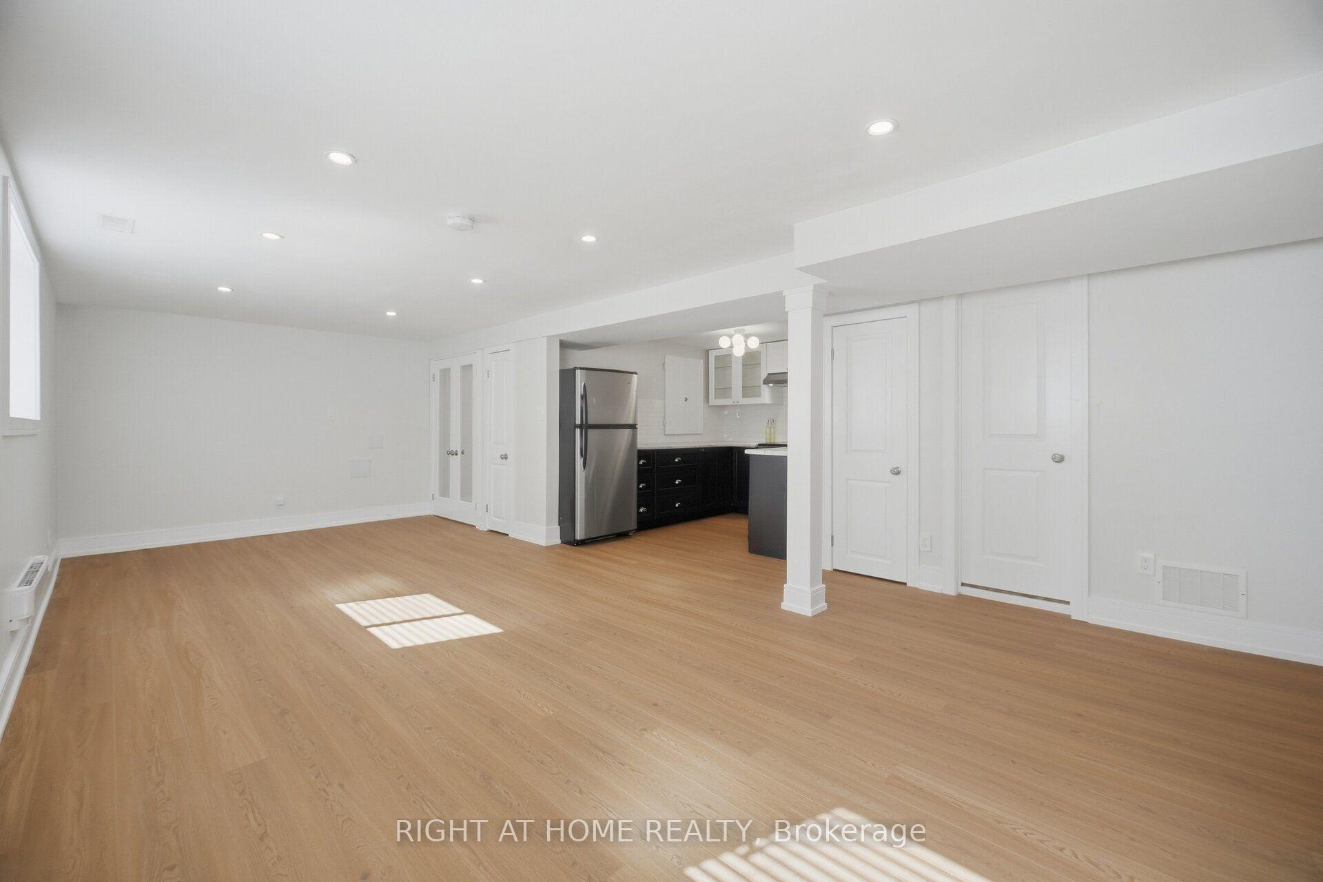 Photo 45 of 643 Perry Crescent, Oshawa, Vanier — HOMEH