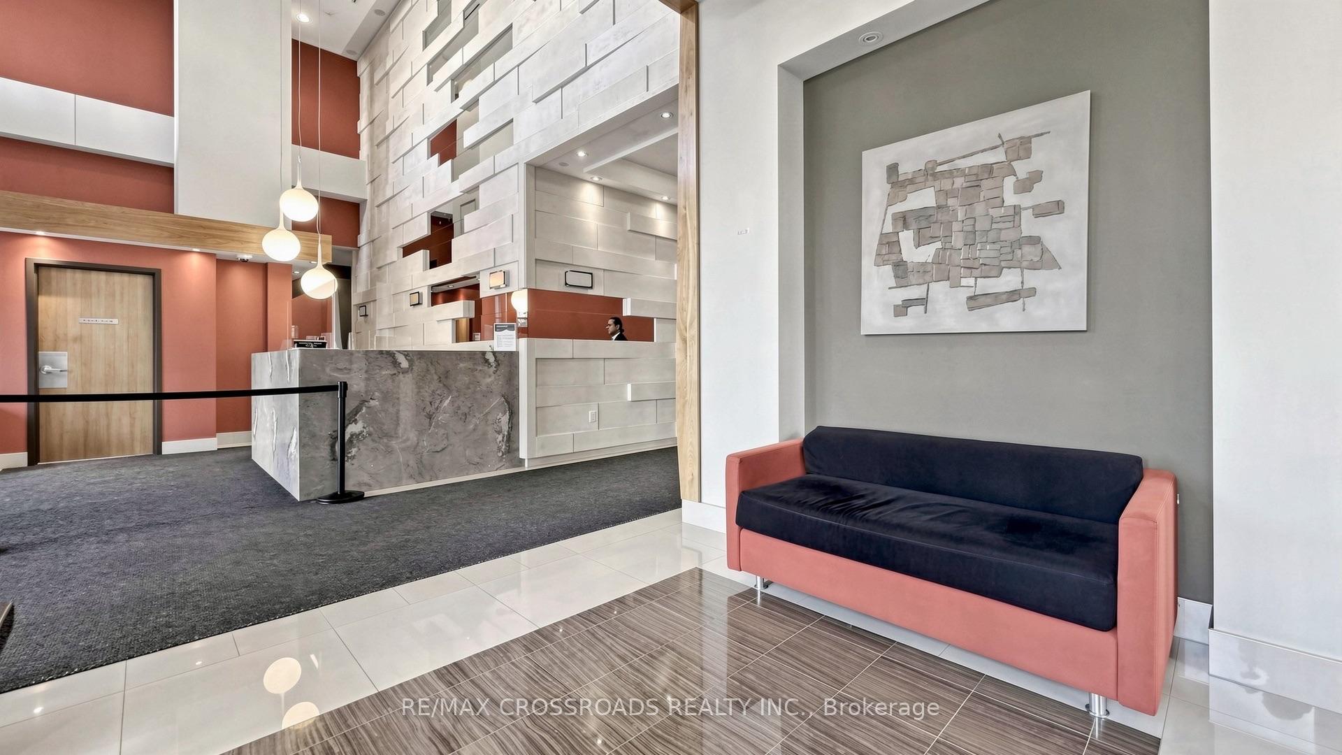 Photo 3 of Unit 606, 30 Canterbury Place, North York, Willowdale West — HOMEH
