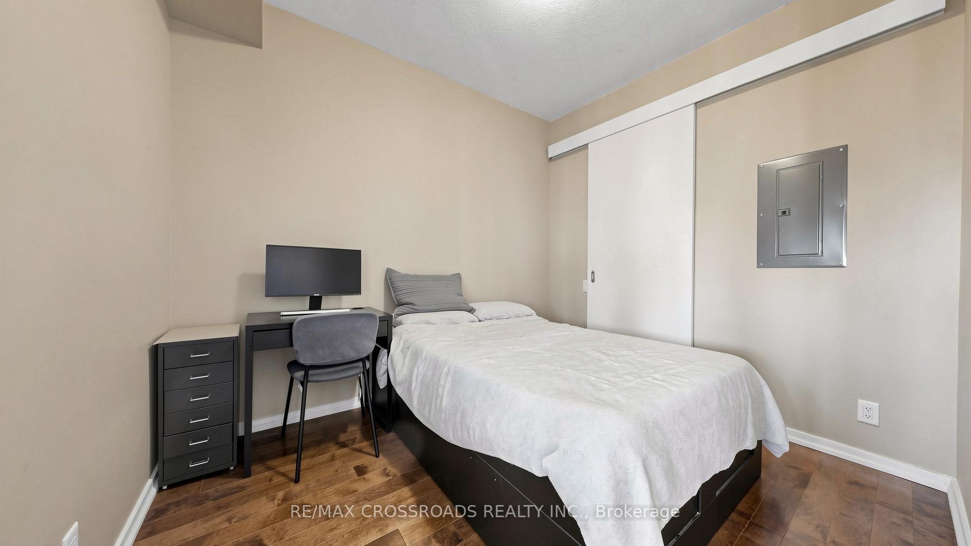 Photo 15 of Unit 606, 30 Canterbury Place, North York, Willowdale West — HOMEH