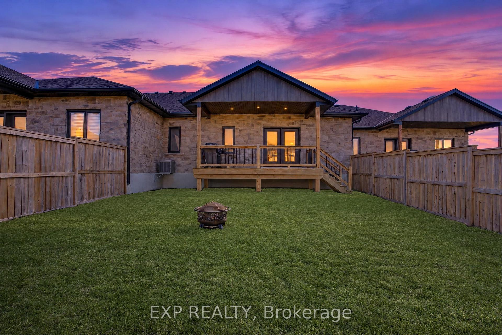 Photo 2 of 278 Mccourt Place, North Perth, Elma — HOMEH
