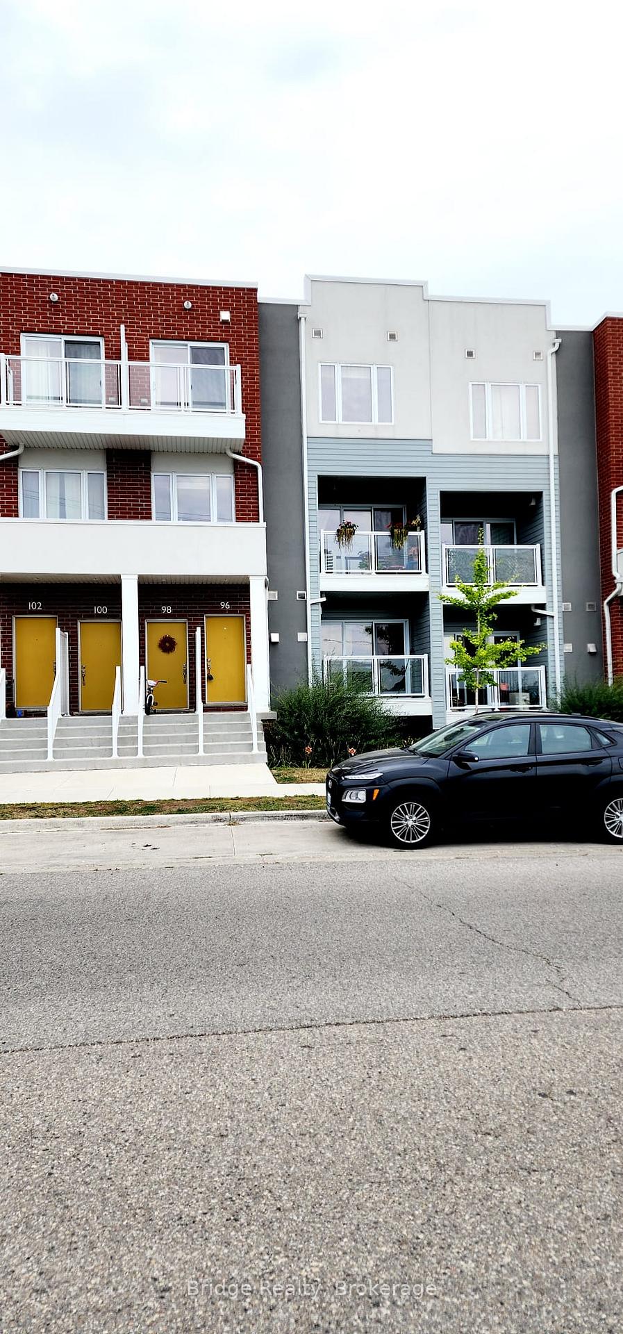 Photo 2 of 96 Seabrook Drive, Kitchener, Huron Park — HOMEH