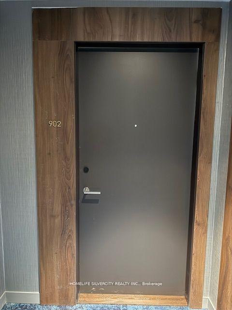 Photo 4 of Unit 902, 39 Mary Street, Barrie, City Centre — HOMEH