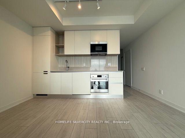 Photo 7 of Unit 902, 39 Mary Street, Barrie, City Centre — HOMEH