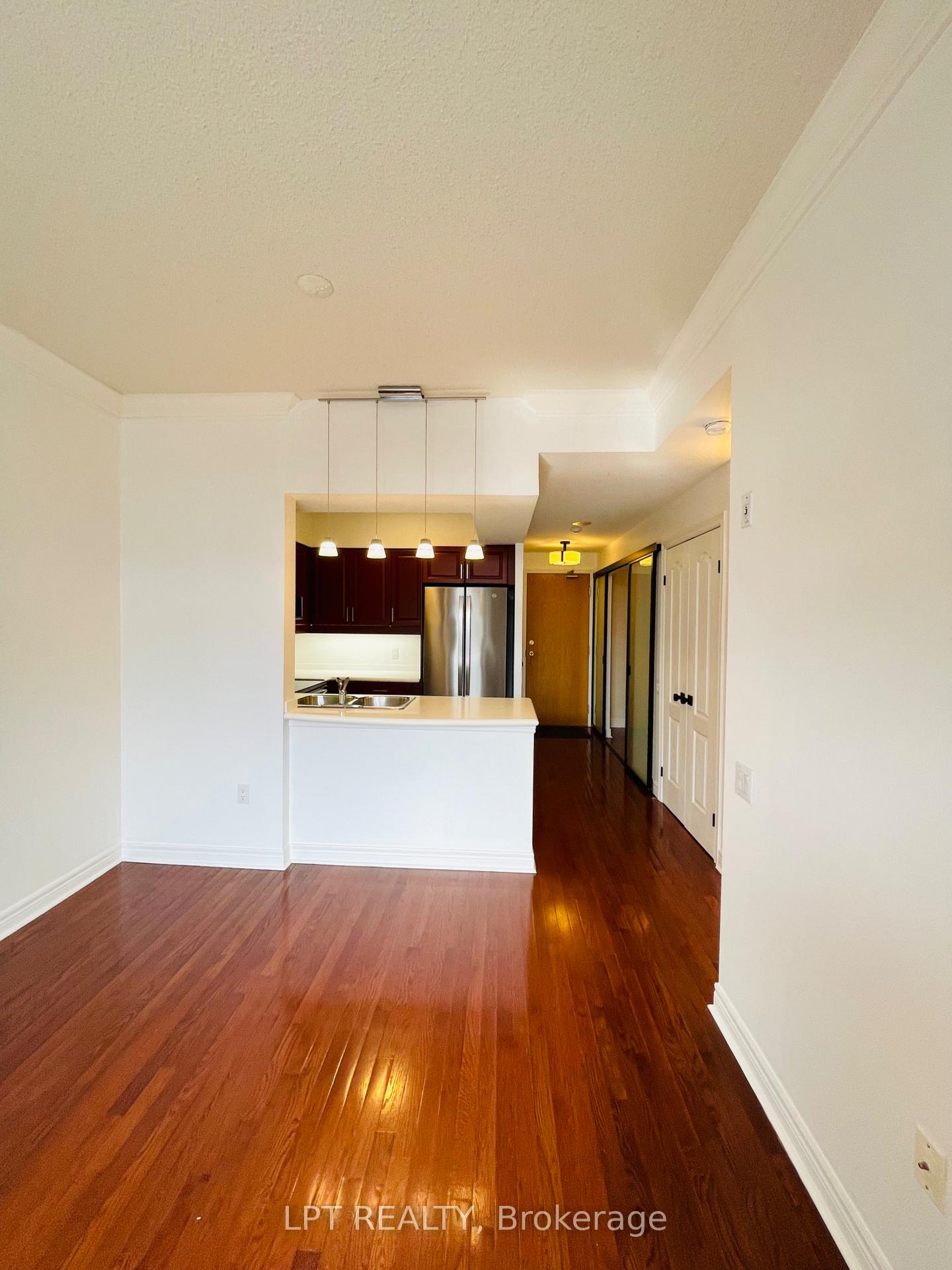 Photo 7 of Unit 308, 2 Edith Drive, Toronto, Yonge-Eglinton — HOMEH