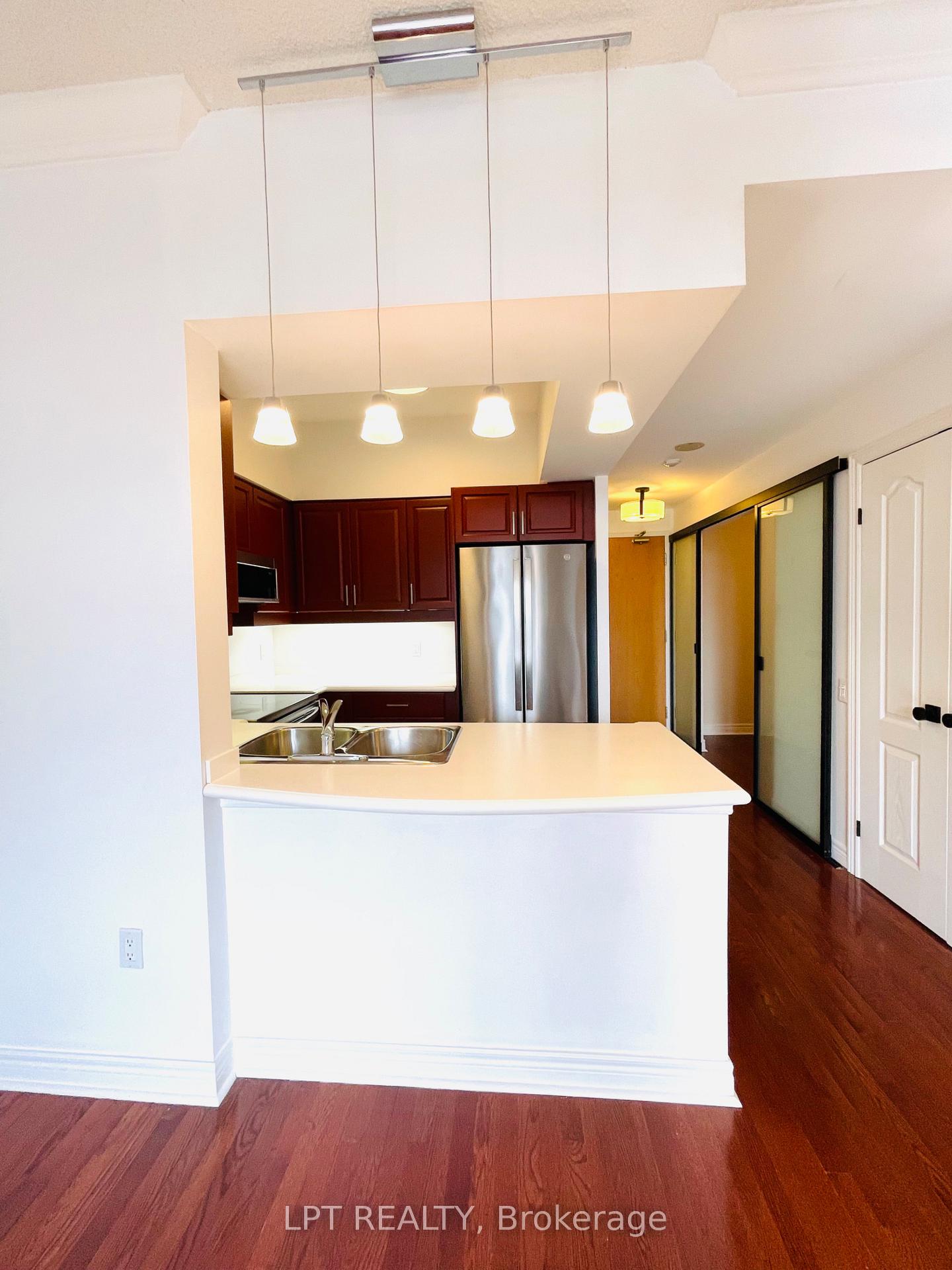 Photo 8 of Unit 308, 2 Edith Drive, Toronto, Yonge-Eglinton — HOMEH