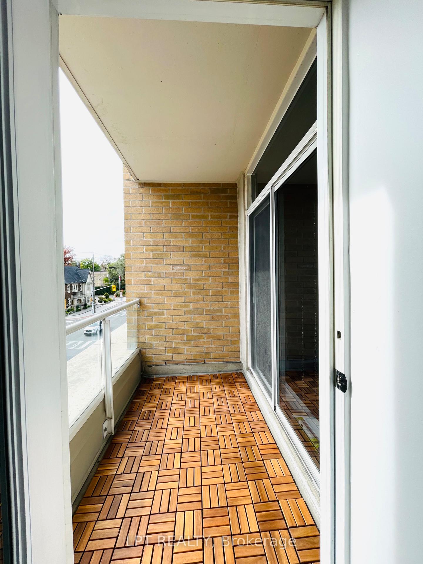 Photo 14 of Unit 308, 2 Edith Drive, Toronto, Yonge-Eglinton — HOMEH