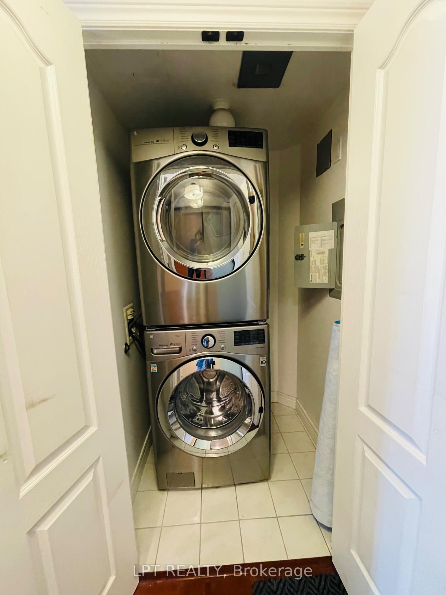 Photo 18 of Unit 308, 2 Edith Drive, Toronto, Yonge-Eglinton — HOMEH
