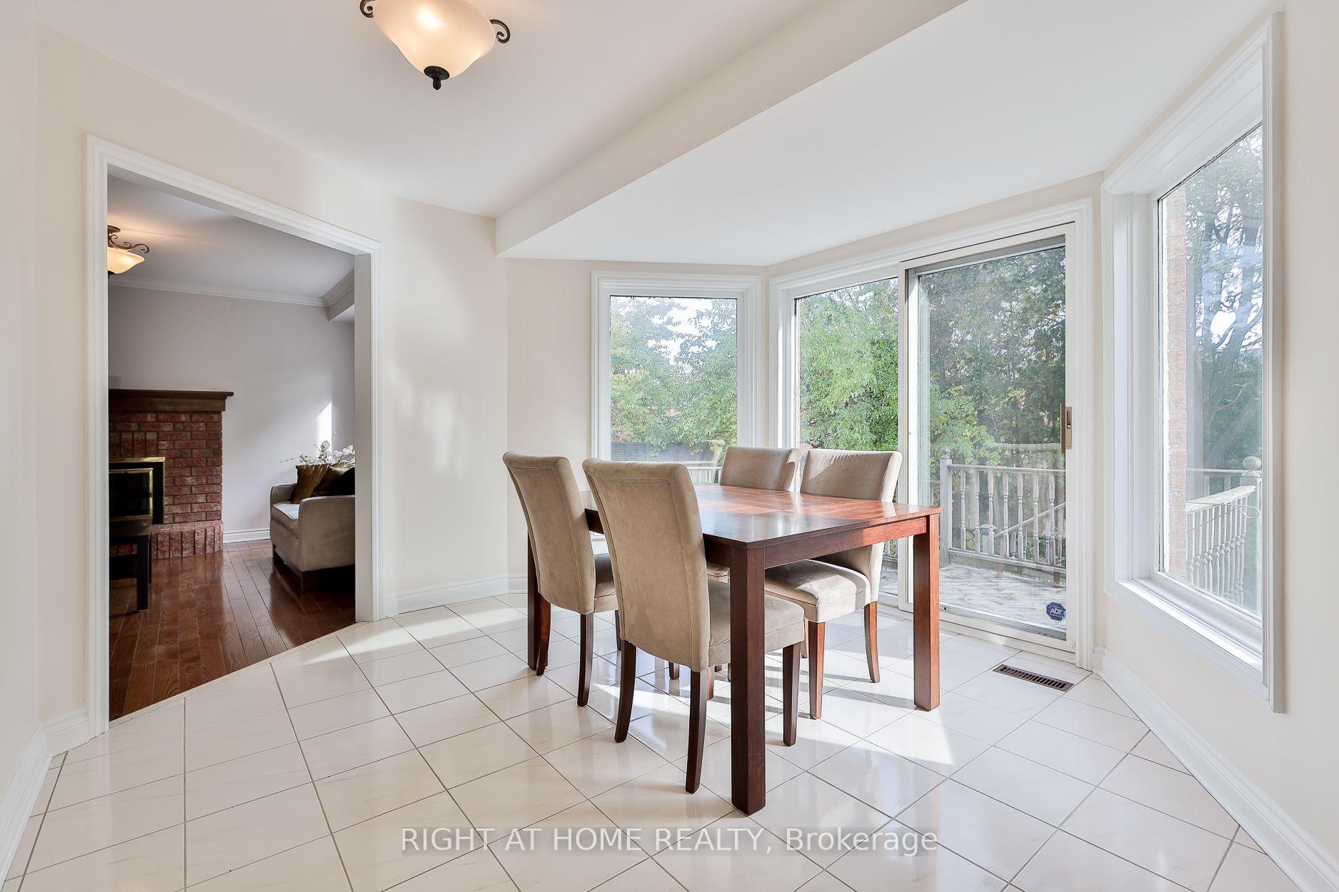 Photo 17 of 560 Chagall Court, Mississauga, Hurontario — HOMEH