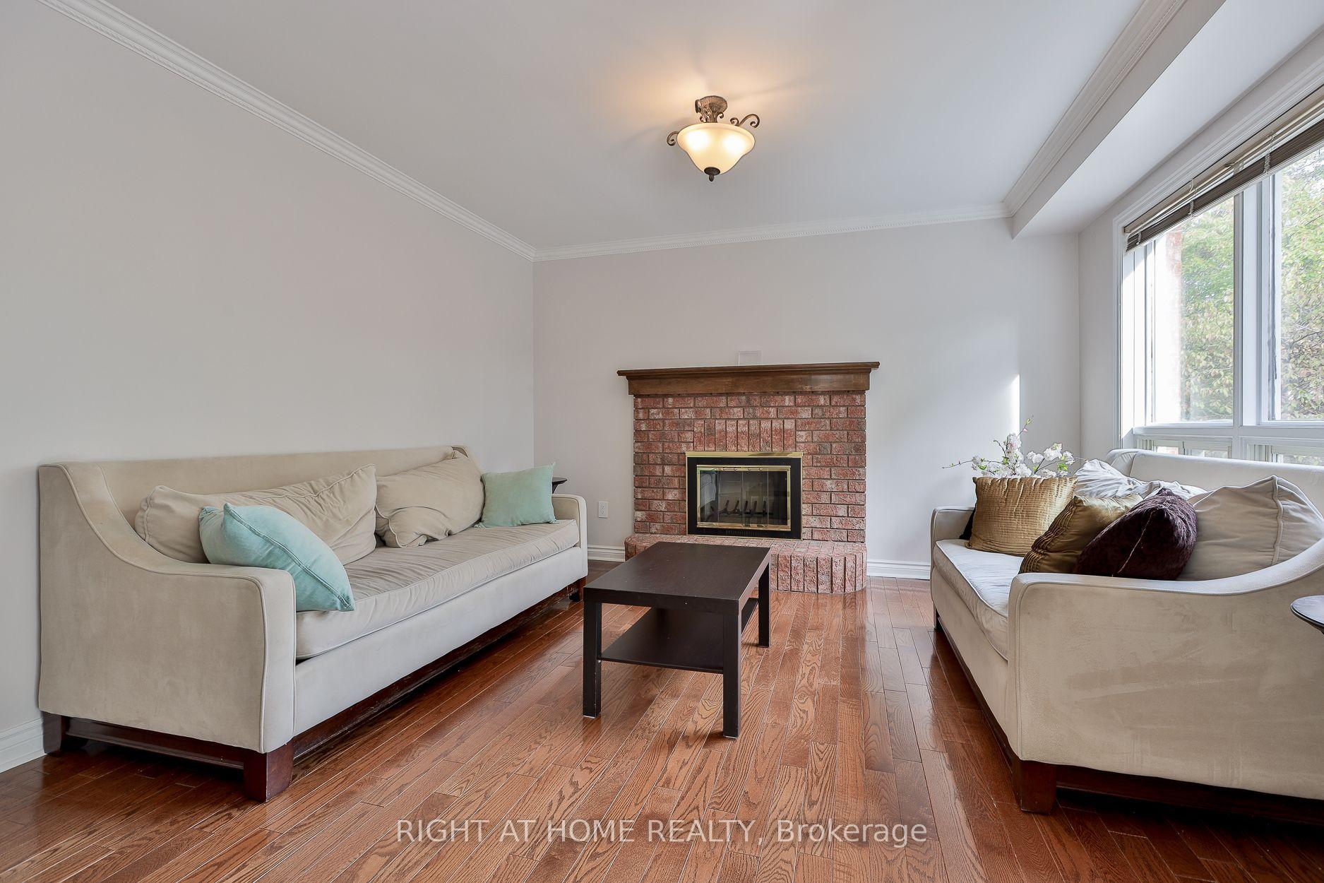 Photo 19 of 560 Chagall Court, Mississauga, Hurontario — HOMEH