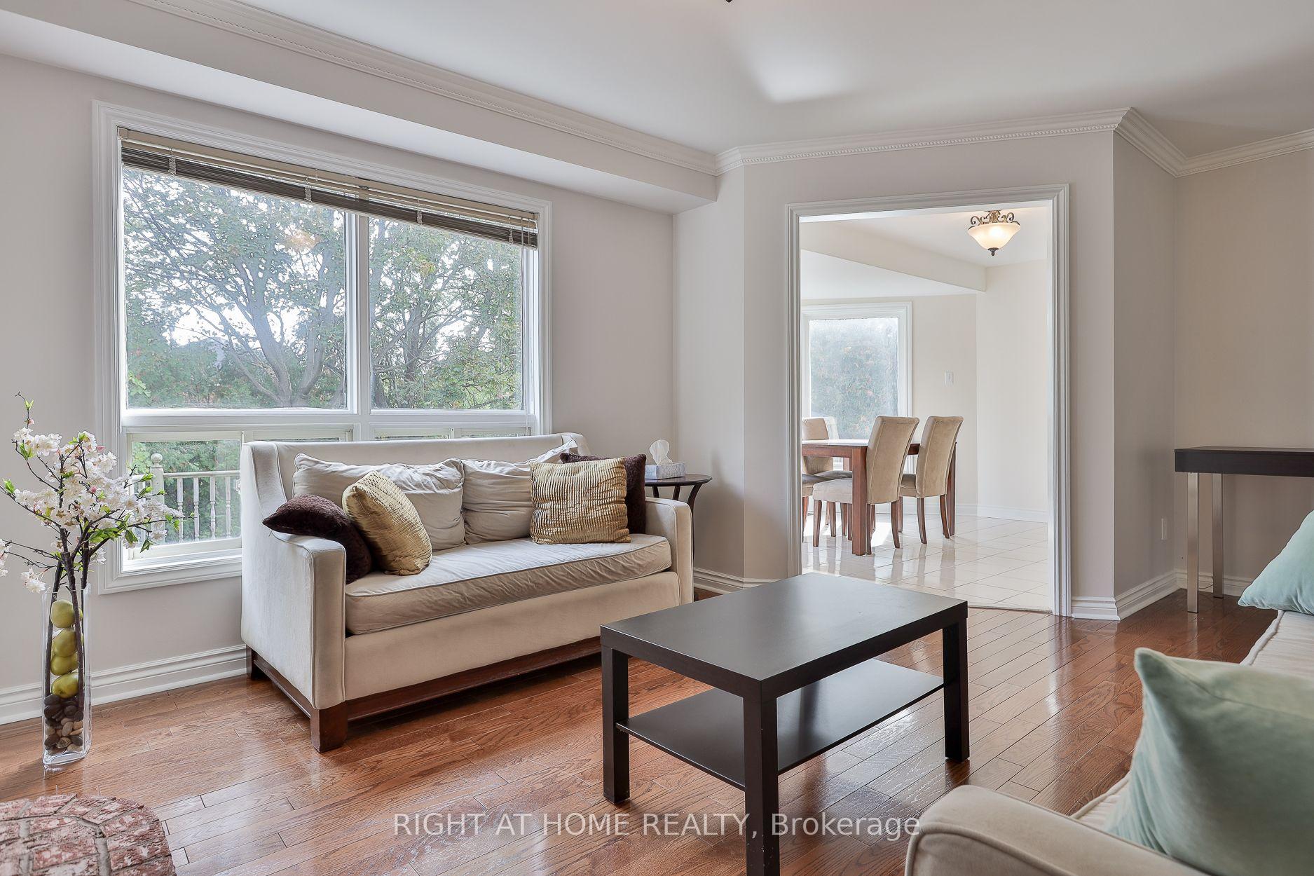 Photo 21 of 560 Chagall Court, Mississauga, Hurontario — HOMEH