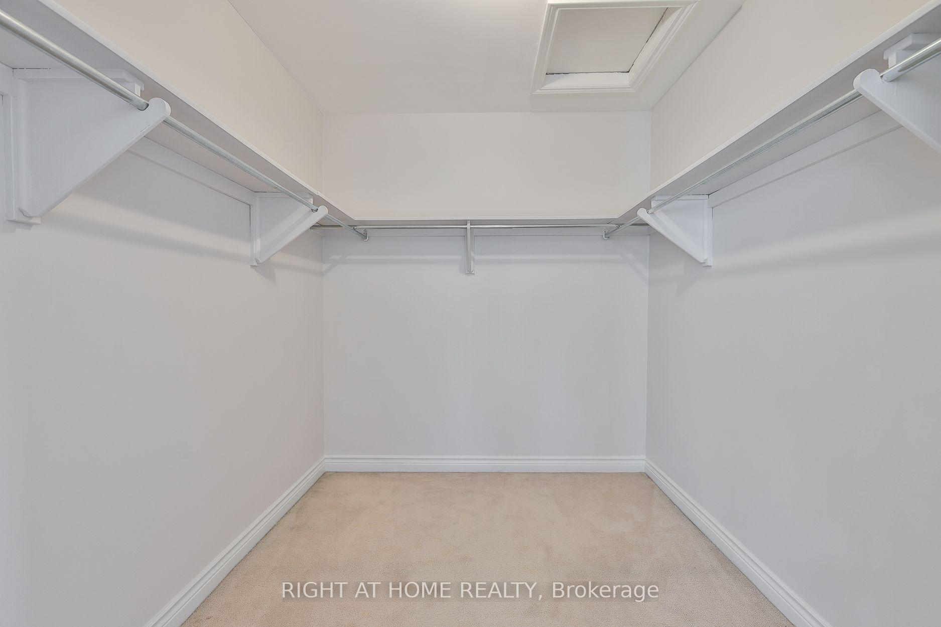 Photo 28 of 560 Chagall Court, Mississauga, Hurontario — HOMEH
