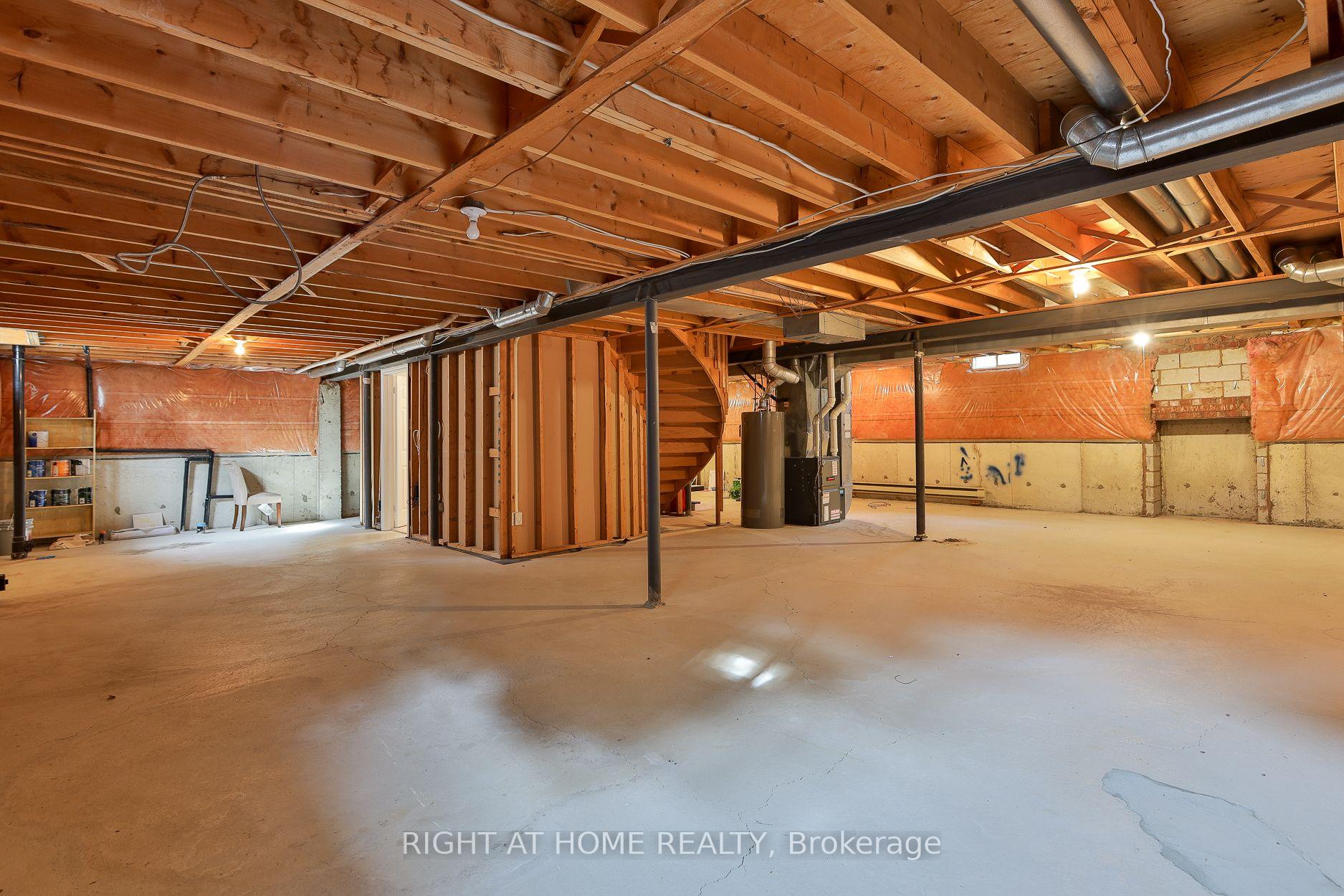 Photo 36 of 560 Chagall Court, Mississauga, Hurontario — HOMEH