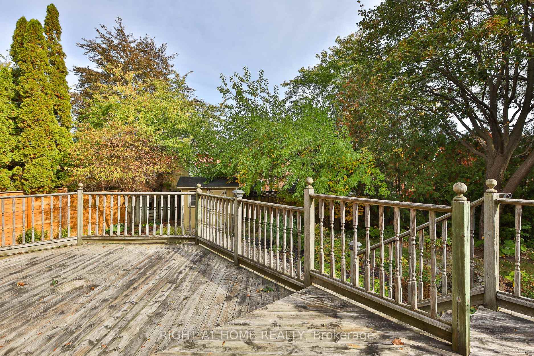 Photo 37 of 560 Chagall Court, Mississauga, Hurontario — HOMEH