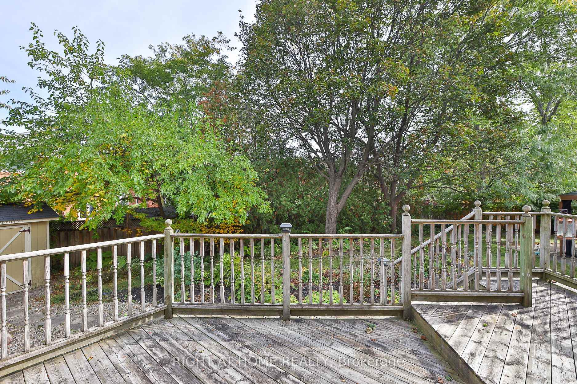 Photo 38 of 560 Chagall Court, Mississauga, Hurontario — HOMEH