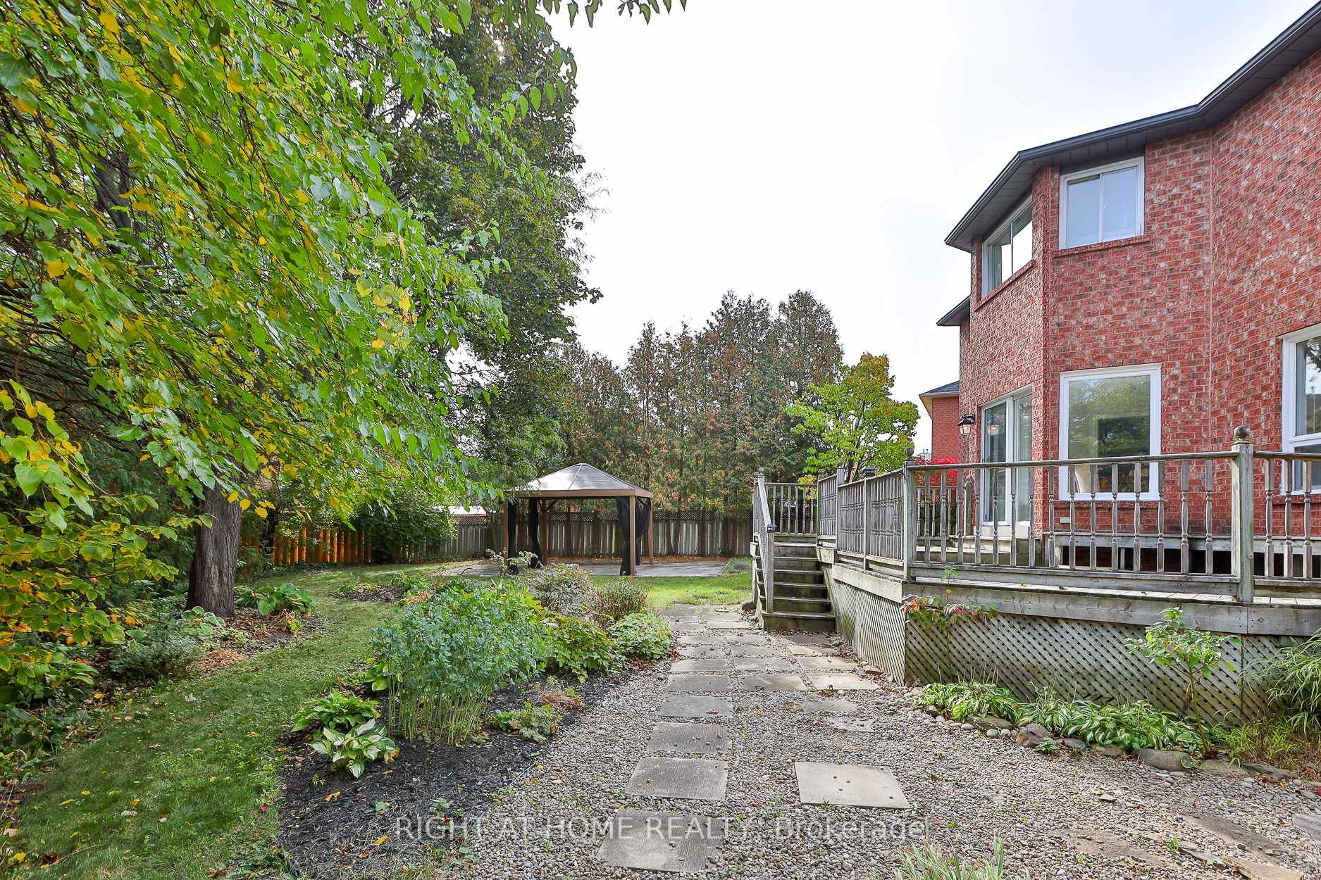 Photo 39 of 560 Chagall Court, Mississauga, Hurontario — HOMEH