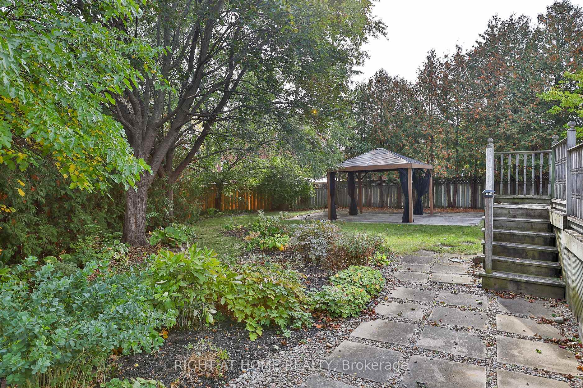 Photo 41 of 560 Chagall Court, Mississauga, Hurontario — HOMEH