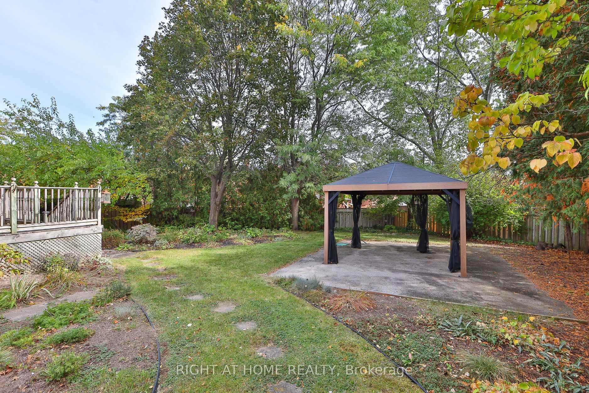 Photo 44 of 560 Chagall Court, Mississauga, Hurontario — HOMEH