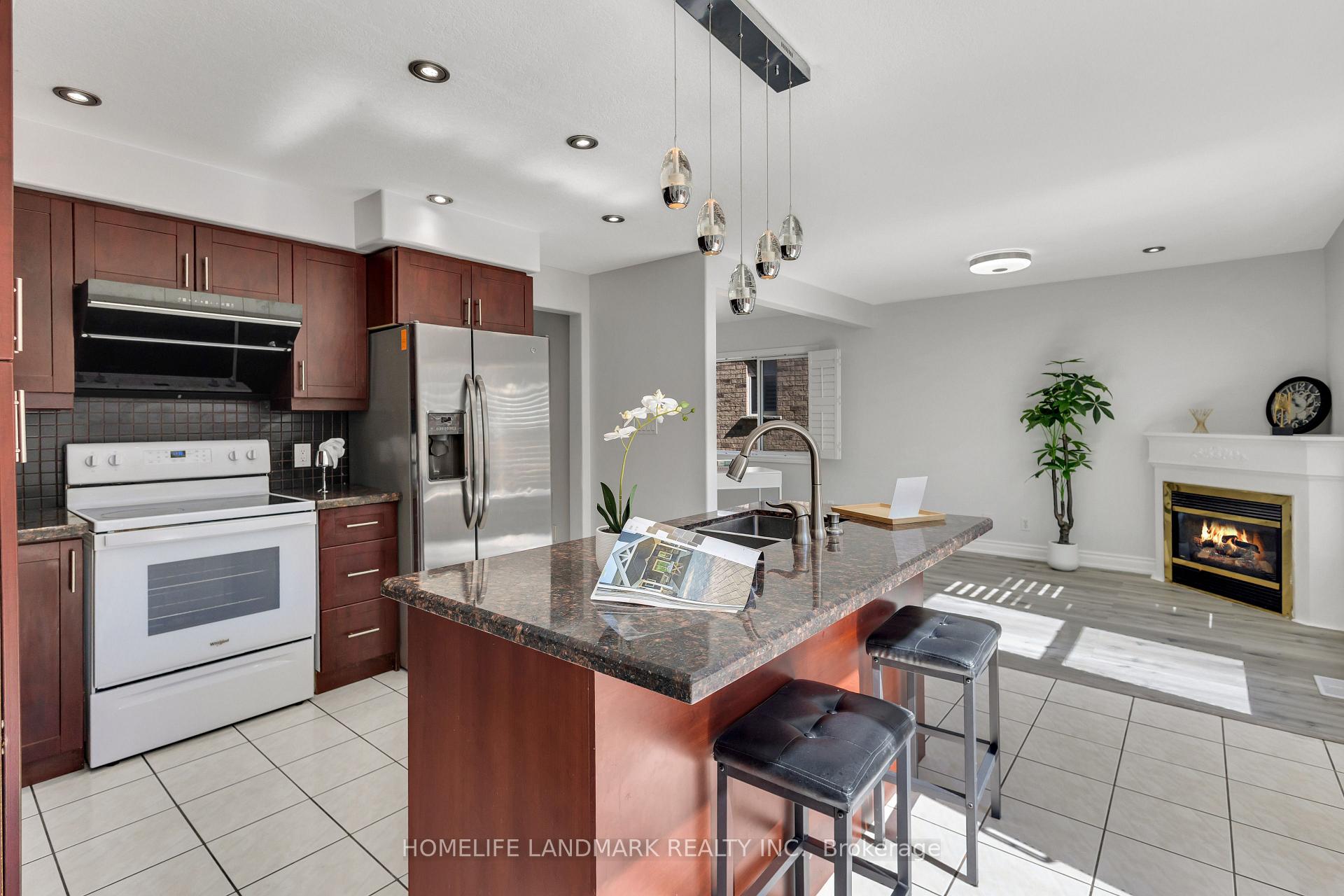 Photo 12 of 723 Chesapeake Drive, Waterloo, Eastbridge — HOMEH