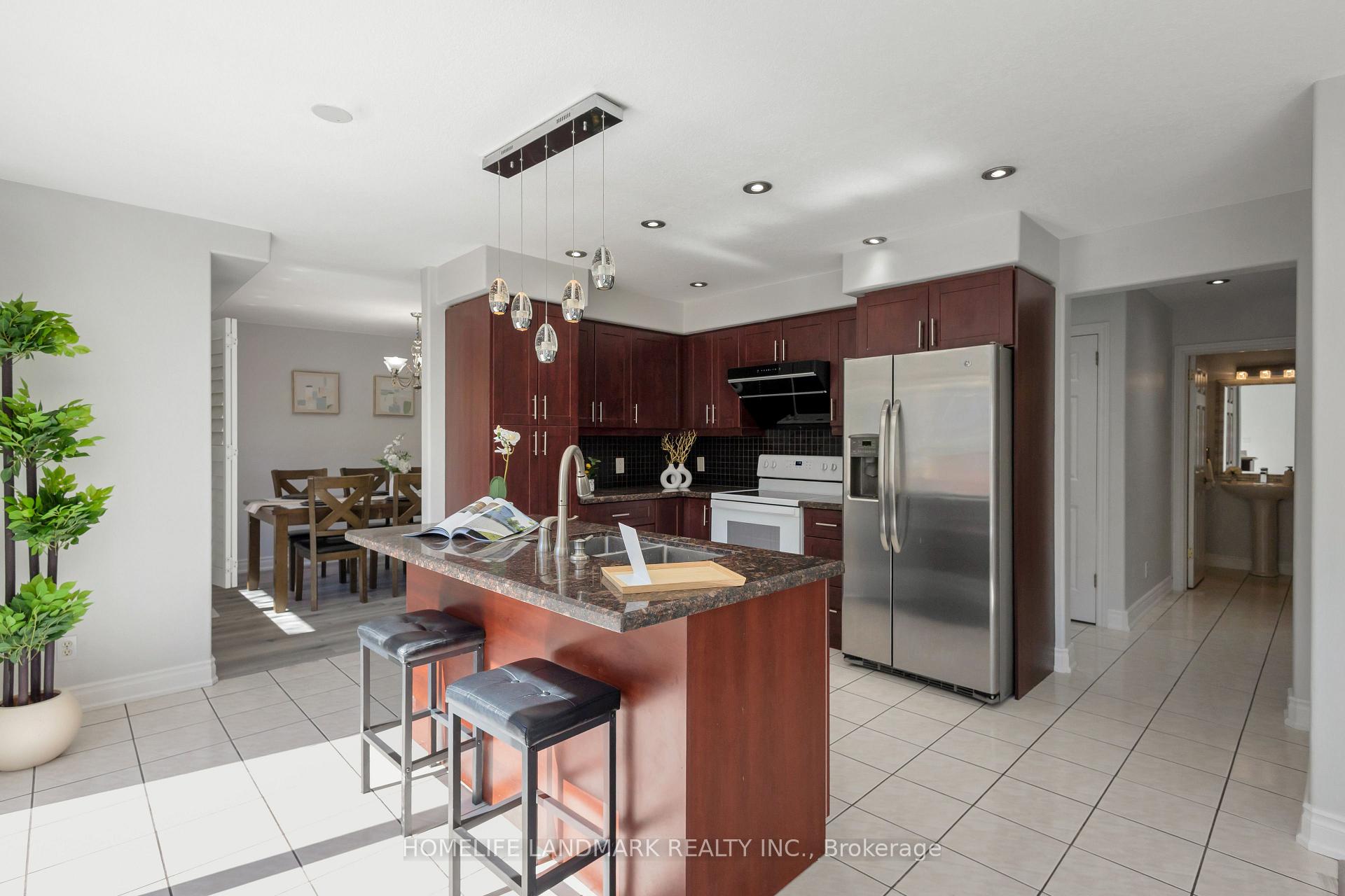 Photo 13 of 723 Chesapeake Drive, Waterloo, Eastbridge — HOMEH
