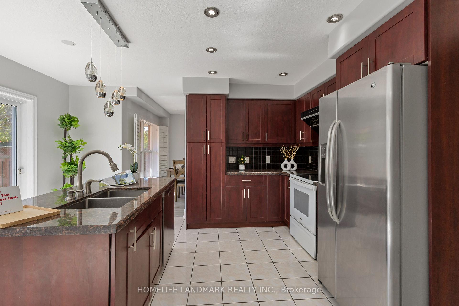 Photo 14 of 723 Chesapeake Drive, Waterloo, Eastbridge — HOMEH