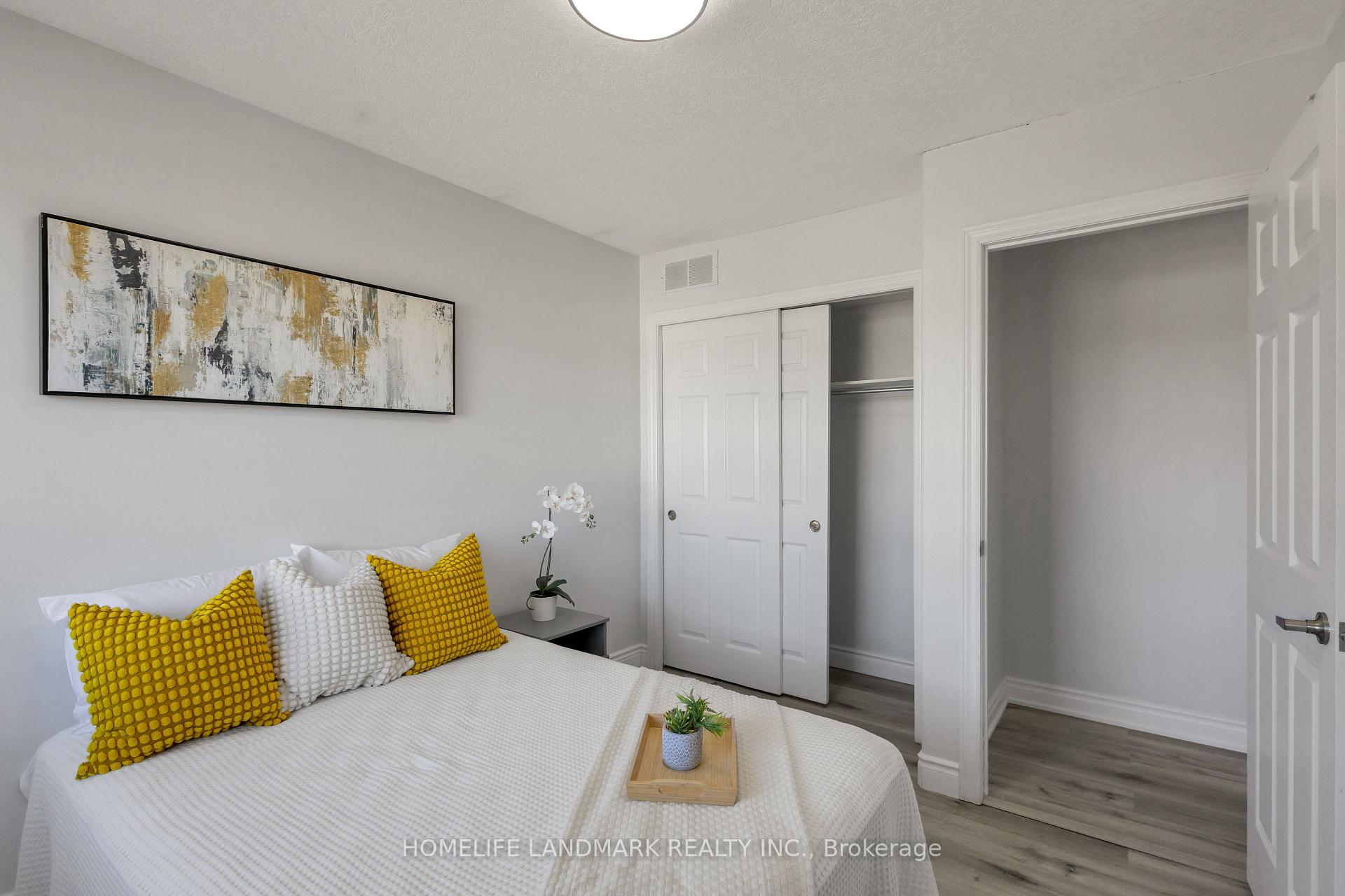 Photo 25 of 723 Chesapeake Drive, Waterloo, Eastbridge — HOMEH