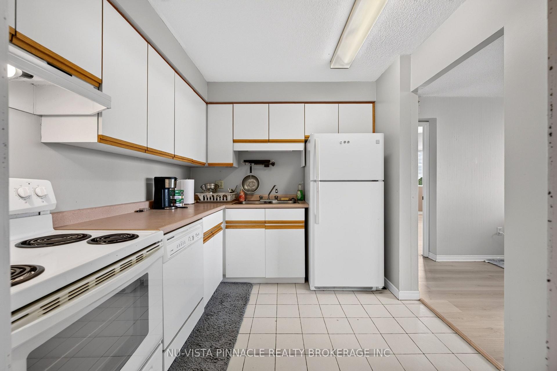 Photo 16 of Unit 708, 695 Richmond Street S, London, East F — HOMEH