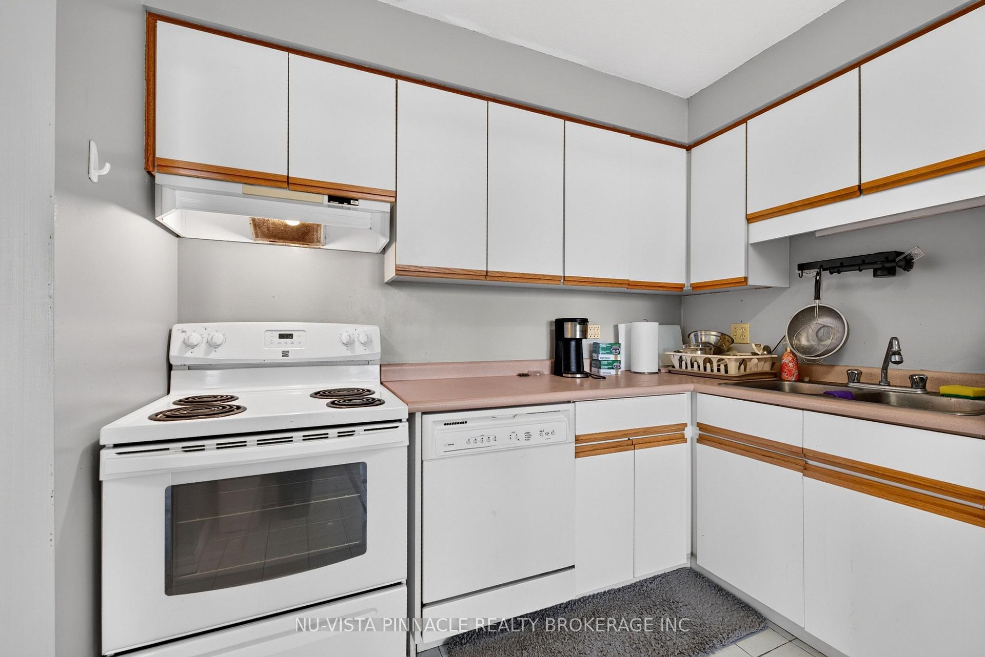 Photo 18 of Unit 708, 695 Richmond Street S, London, East F — HOMEH