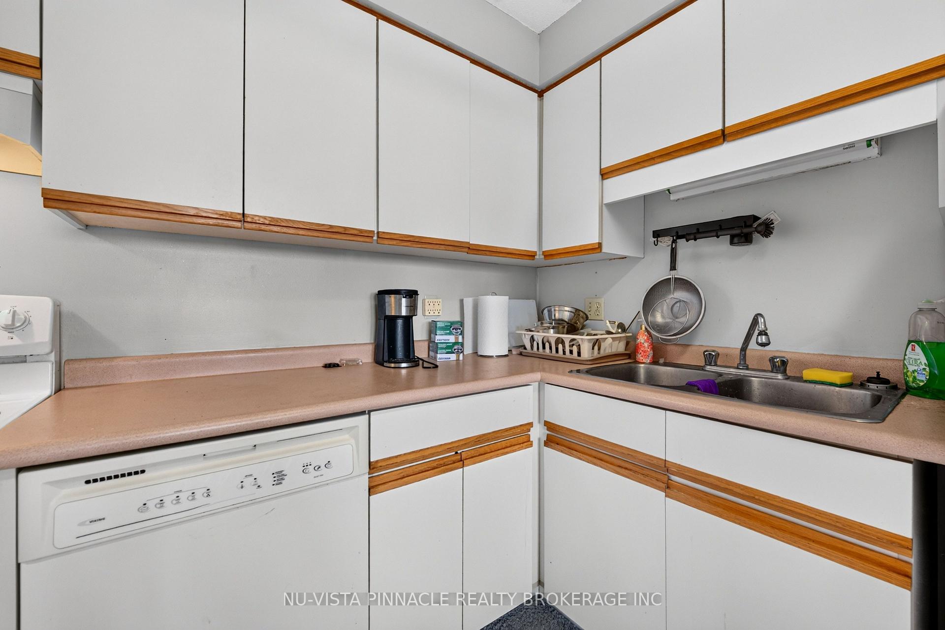 Photo 19 of Unit 708, 695 Richmond Street S, London, East F — HOMEH