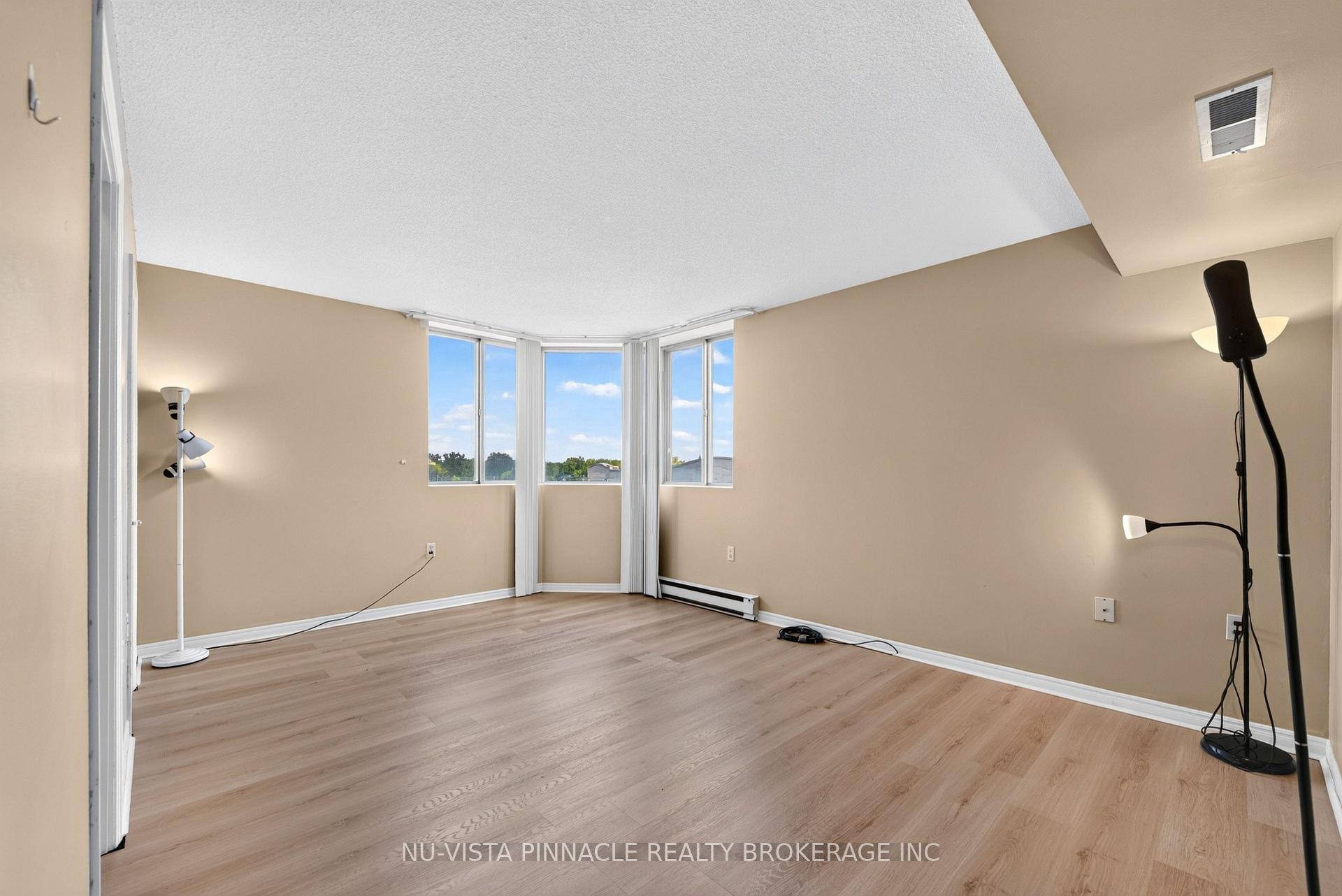 Photo 27 of Unit 708, 695 Richmond Street S, London, East F — HOMEH