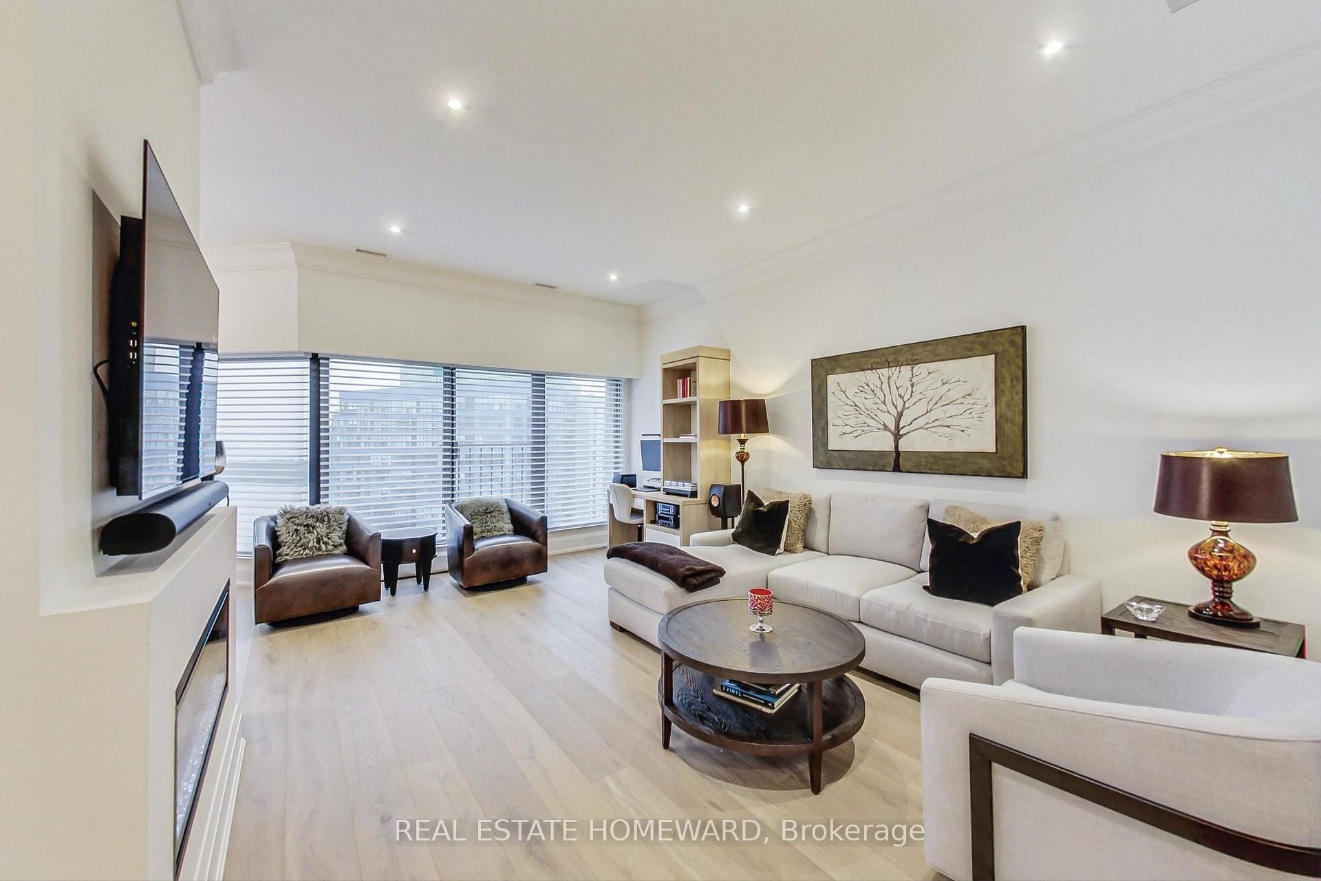 Photo 3 of Unit 3612, 55 Harbour Square, Toronto, Waterfront Communities — HOMEH