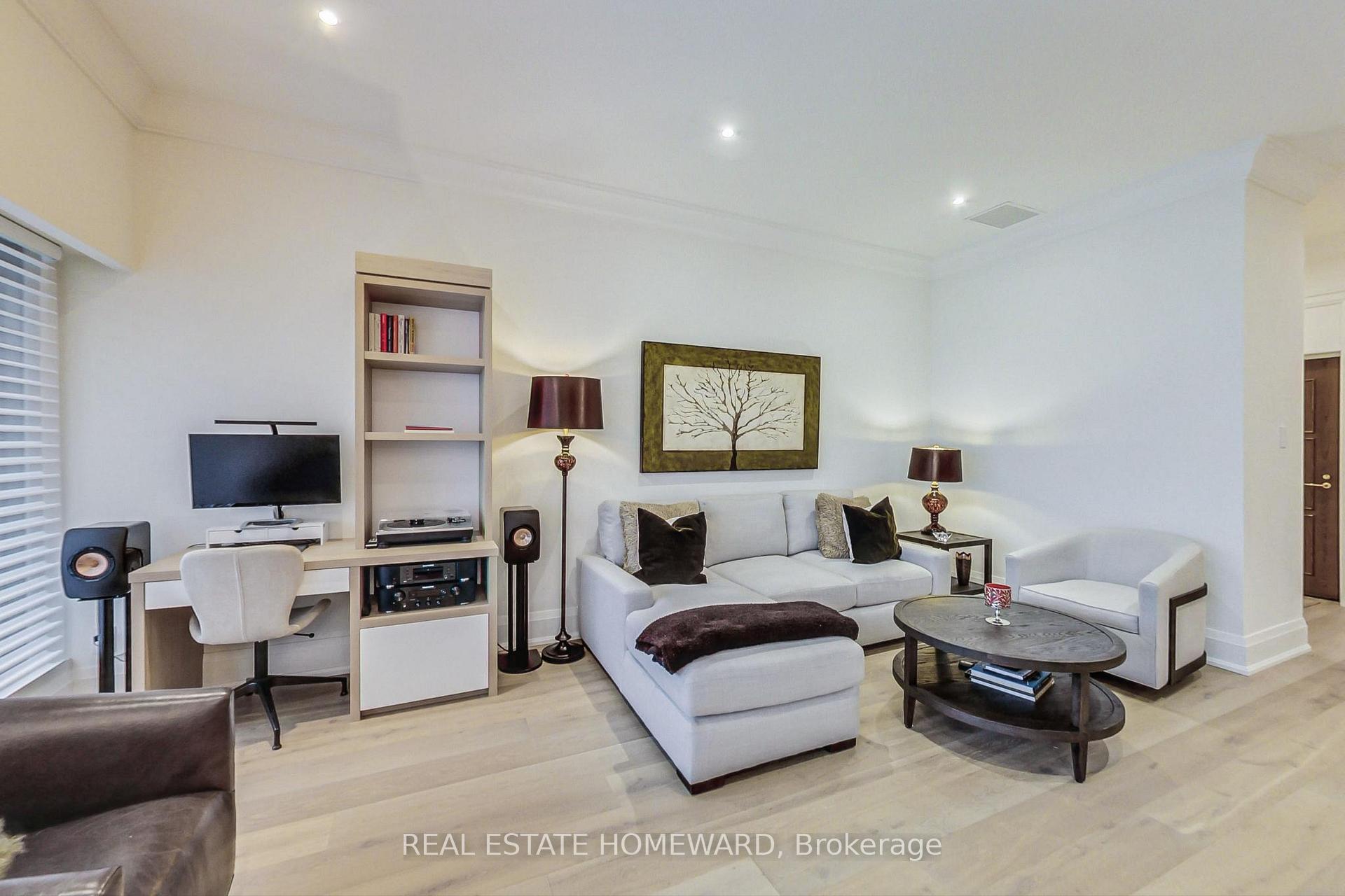 Photo 4 of Unit 3612, 55 Harbour Square, Toronto, Waterfront Communities — HOMEH