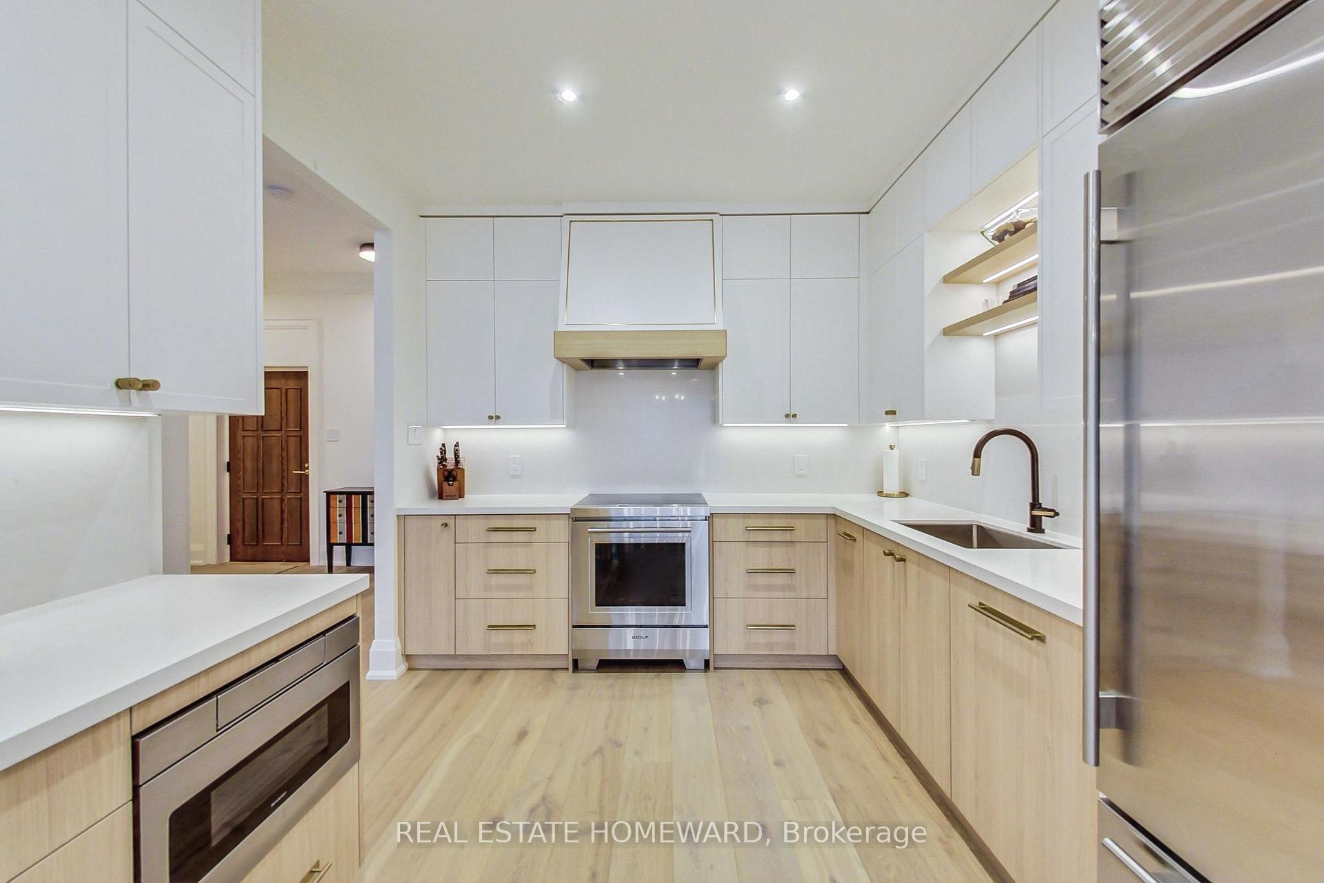 Photo 10 of Unit 3612, 55 Harbour Square, Toronto, Waterfront Communities — HOMEH