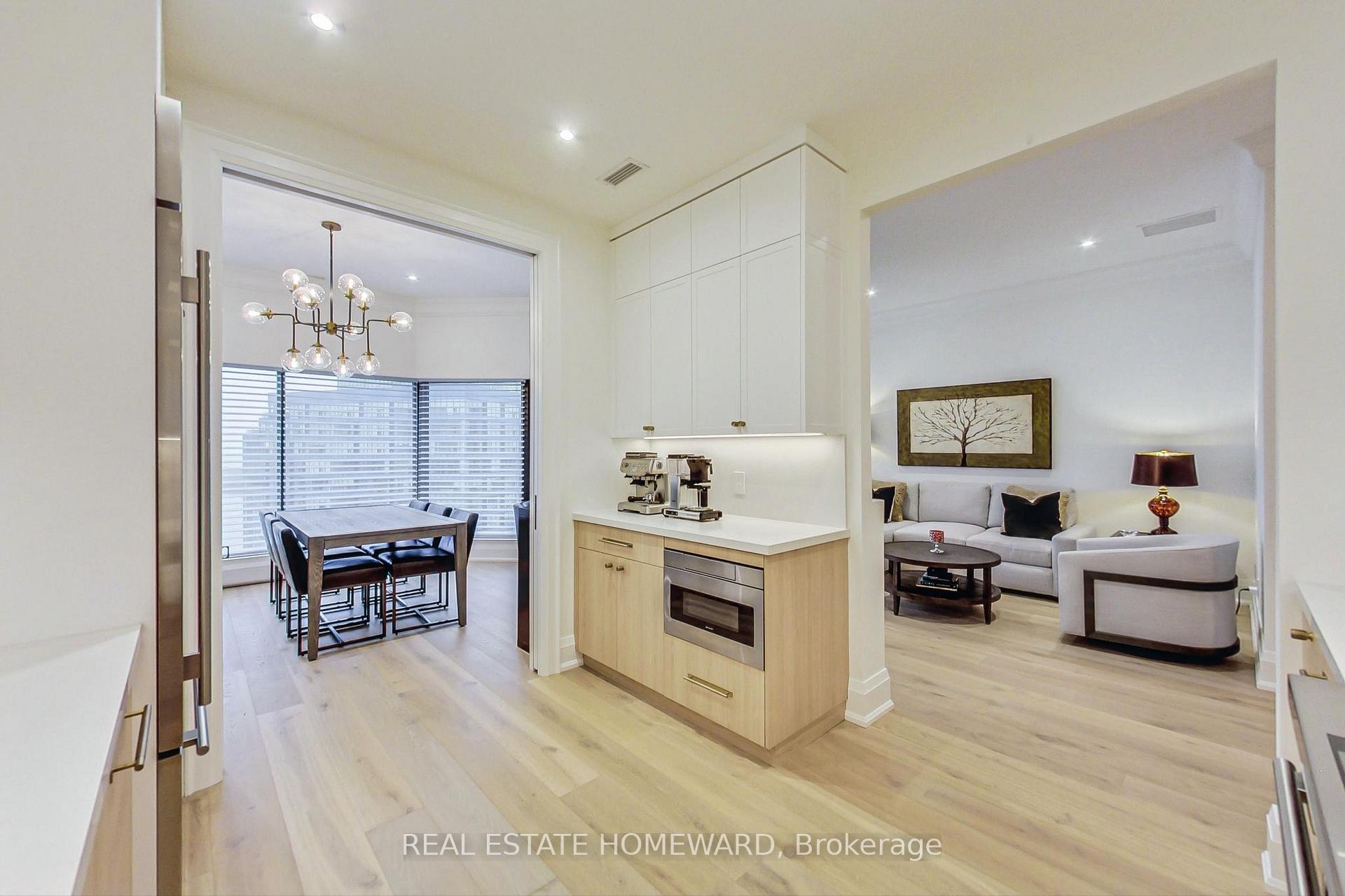 Photo 11 of Unit 3612, 55 Harbour Square, Toronto, Waterfront Communities — HOMEH
