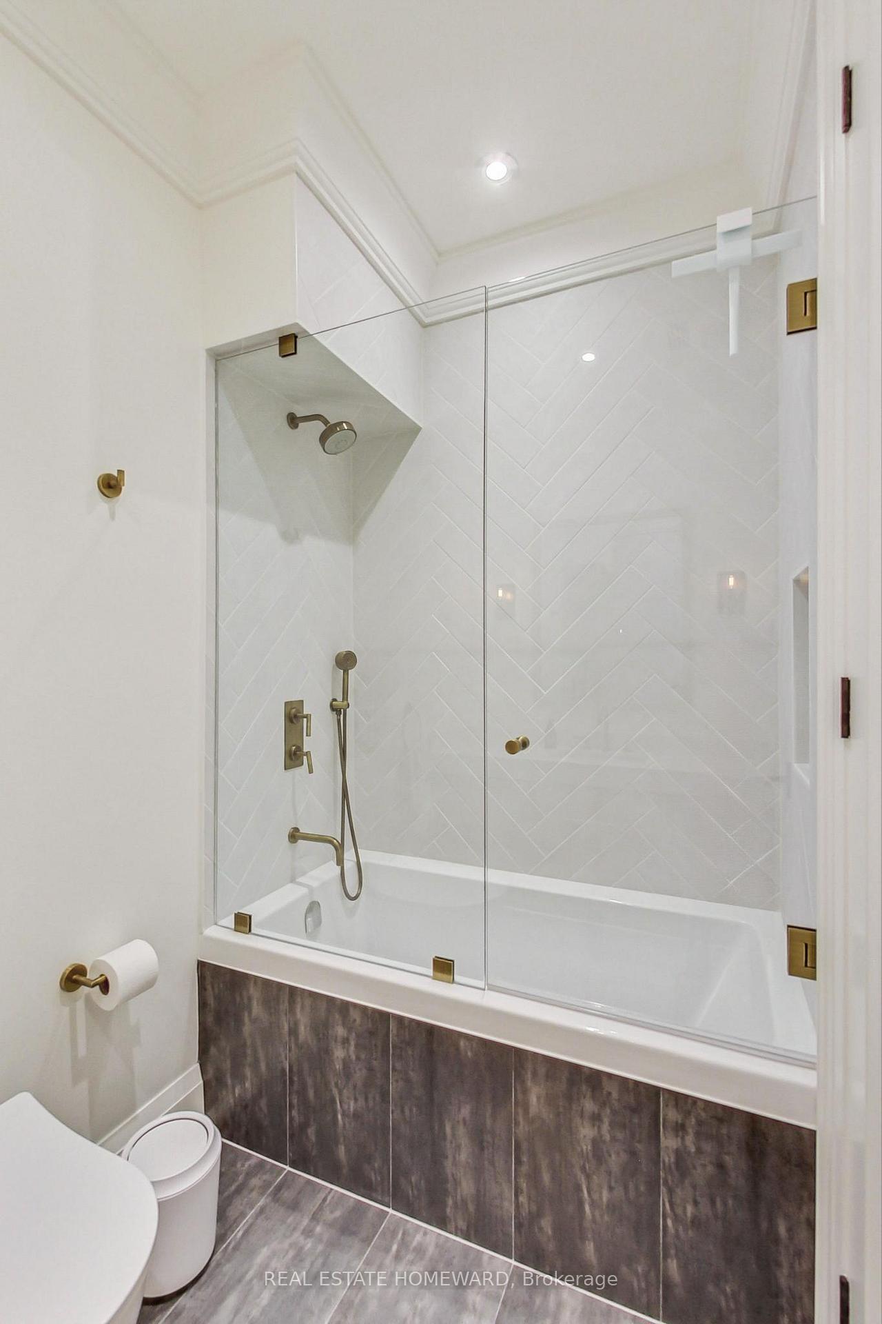 Photo 21 of Unit 3612, 55 Harbour Square, Toronto, Waterfront Communities — HOMEH