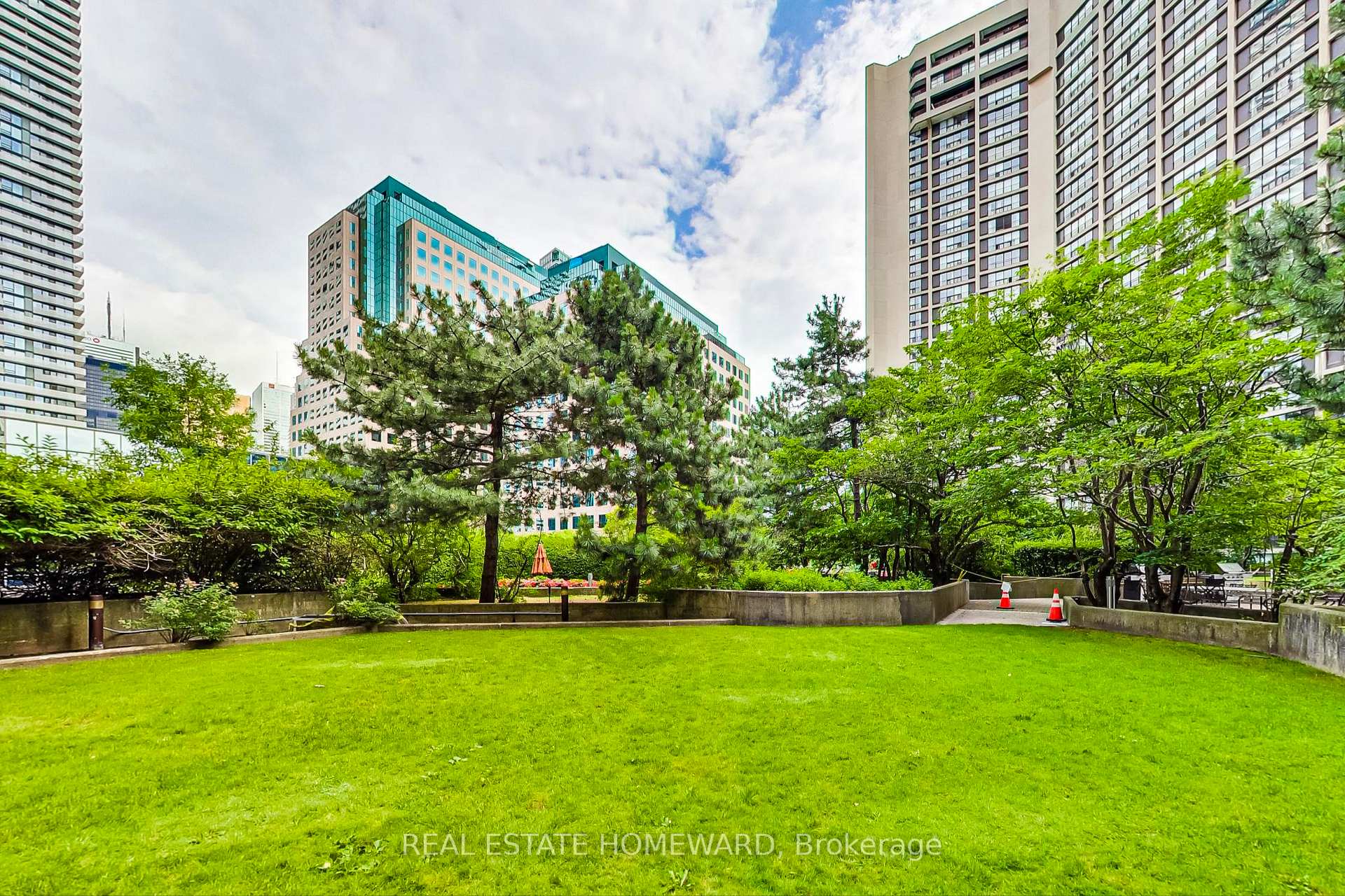 Photo 38 of Unit 3612, 55 Harbour Square, Toronto, Waterfront Communities — HOMEH