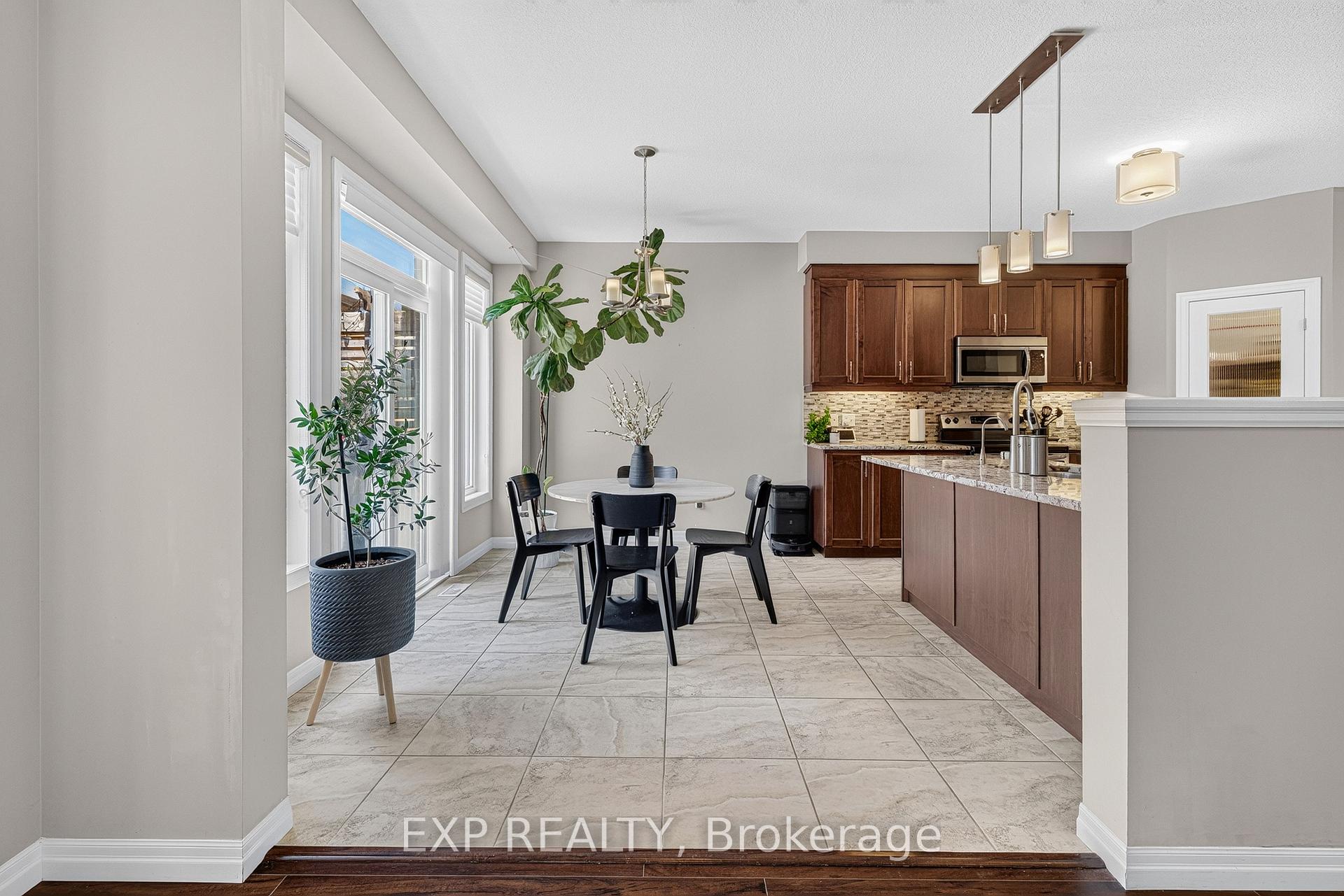 Photo 12 of 522 Woodbine Avenue, Kitchener, Huron Park — HOMEH