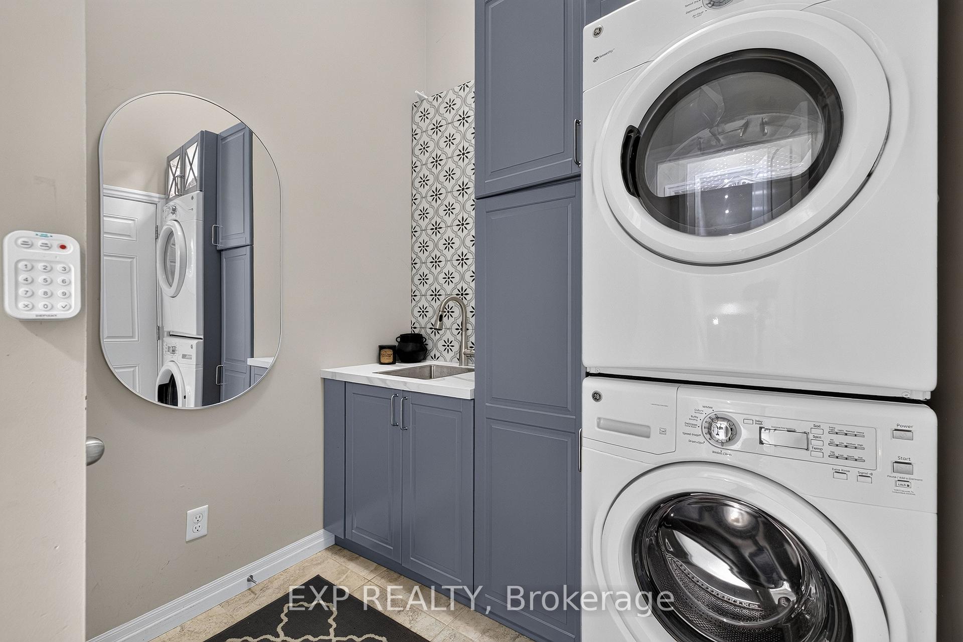Photo 18 of 522 Woodbine Avenue, Kitchener, Huron Park — HOMEH