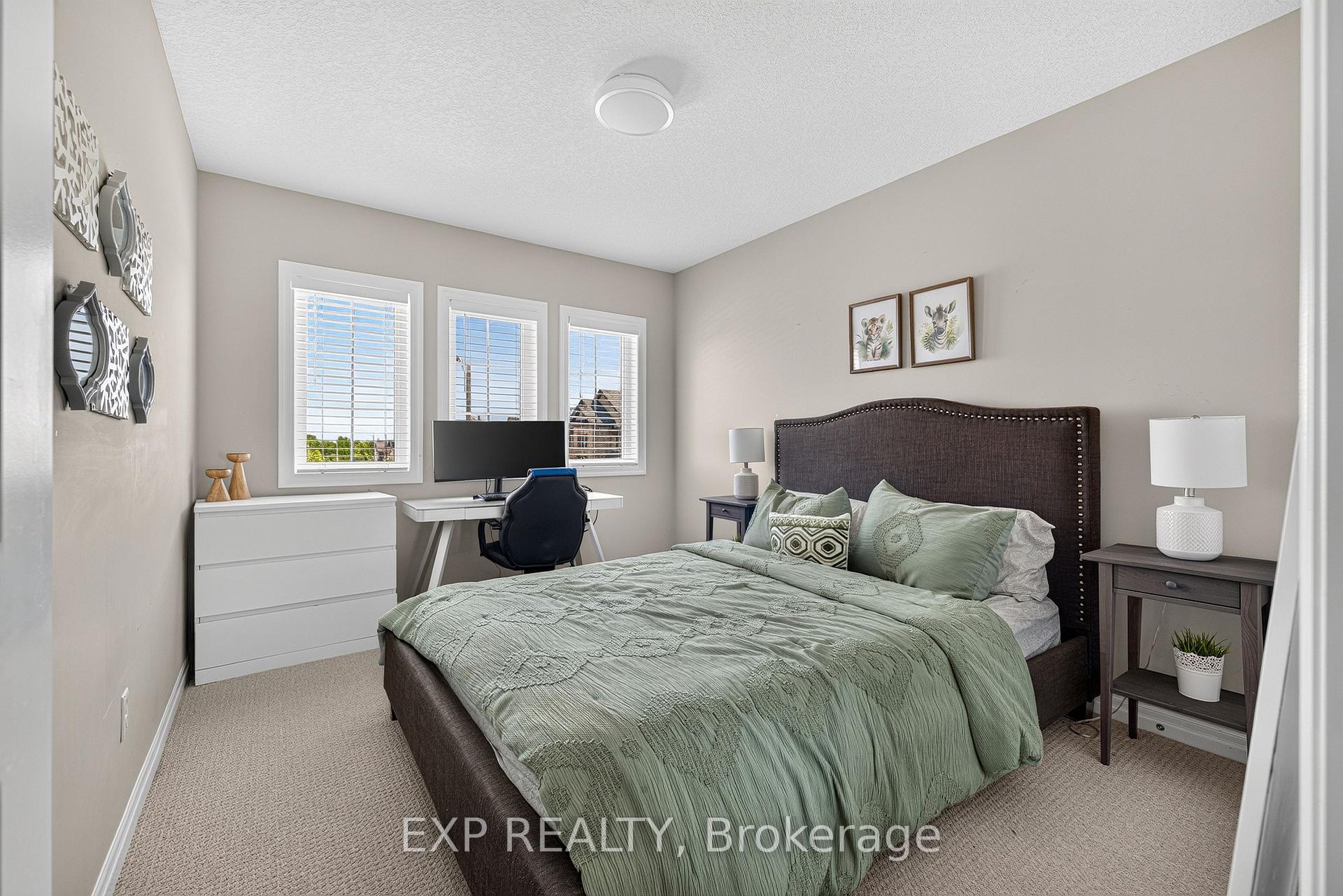 Photo 32 of 522 Woodbine Avenue, Kitchener, Huron Park — HOMEH