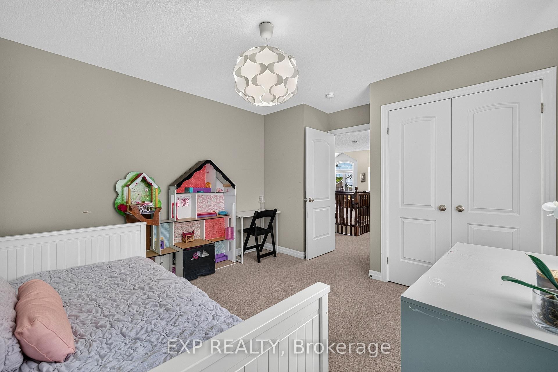 Photo 34 of 522 Woodbine Avenue, Kitchener, Huron Park — HOMEH