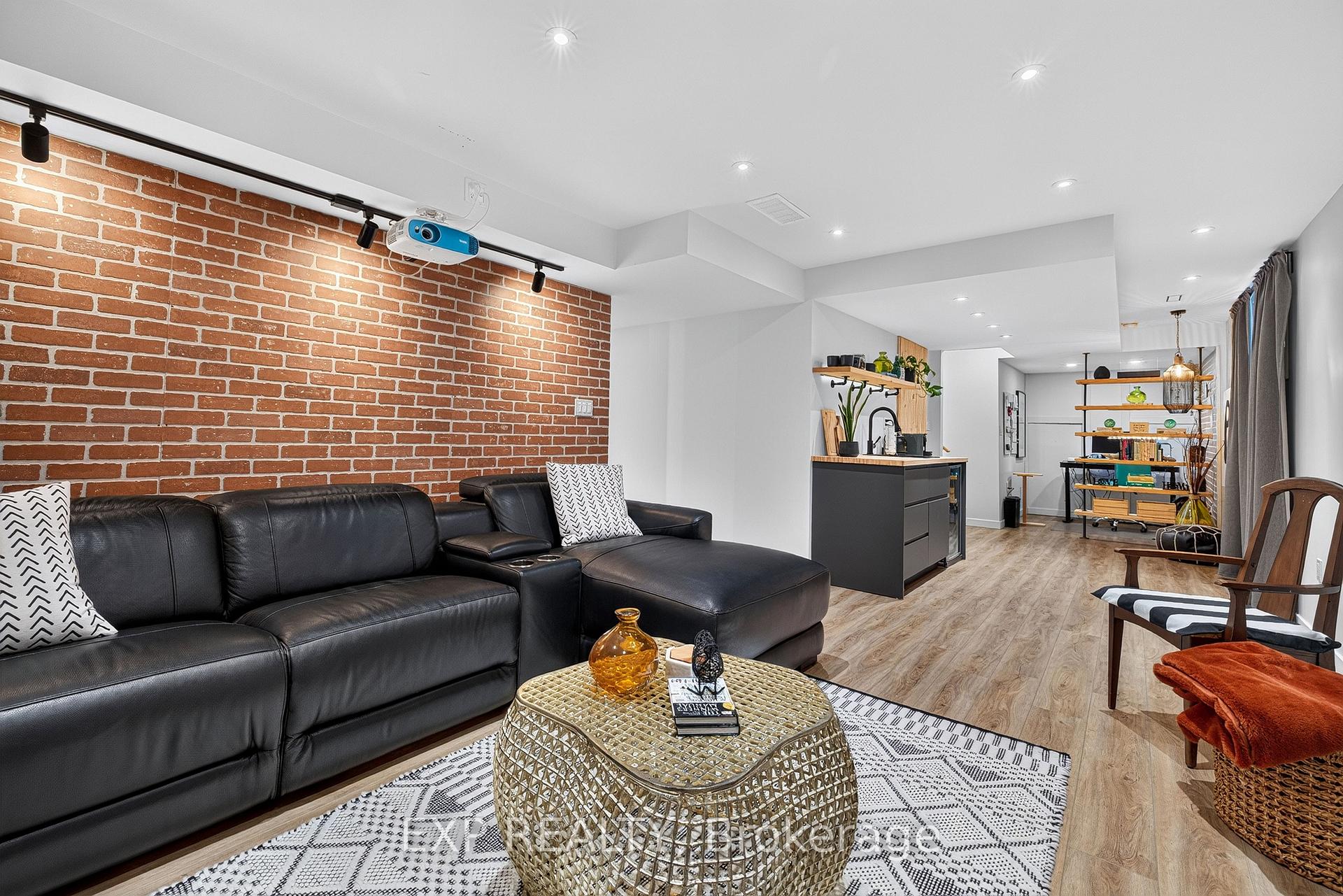 Photo 41 of 522 Woodbine Avenue, Kitchener, Huron Park — HOMEH