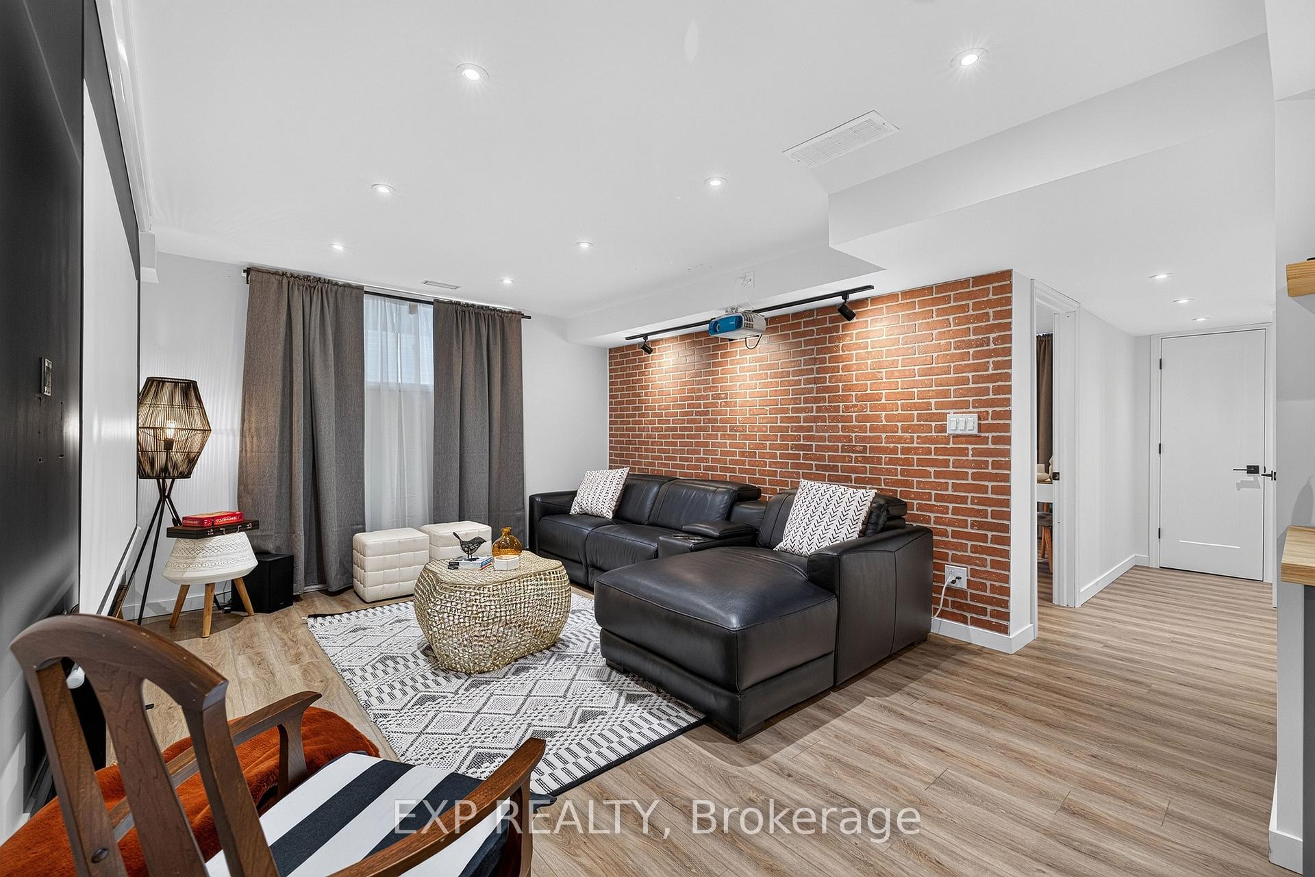 Photo 44 of 522 Woodbine Avenue, Kitchener, Huron Park — HOMEH