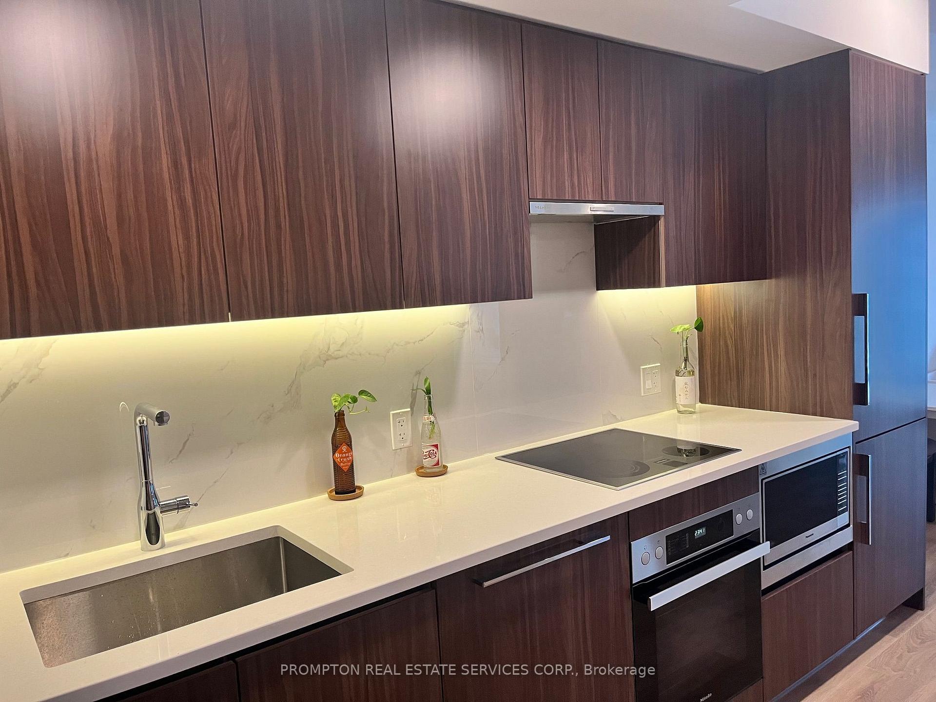 Photo 5 of Unit 529, 3 Concord Cityplace Way, Toronto, Waterfront Communities — HOMEH