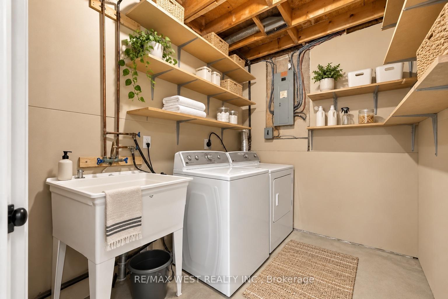 Photo 24 of 2 Ackrow Court, Etobicoke, Eringate-Centennial-West Deane — HOMEH