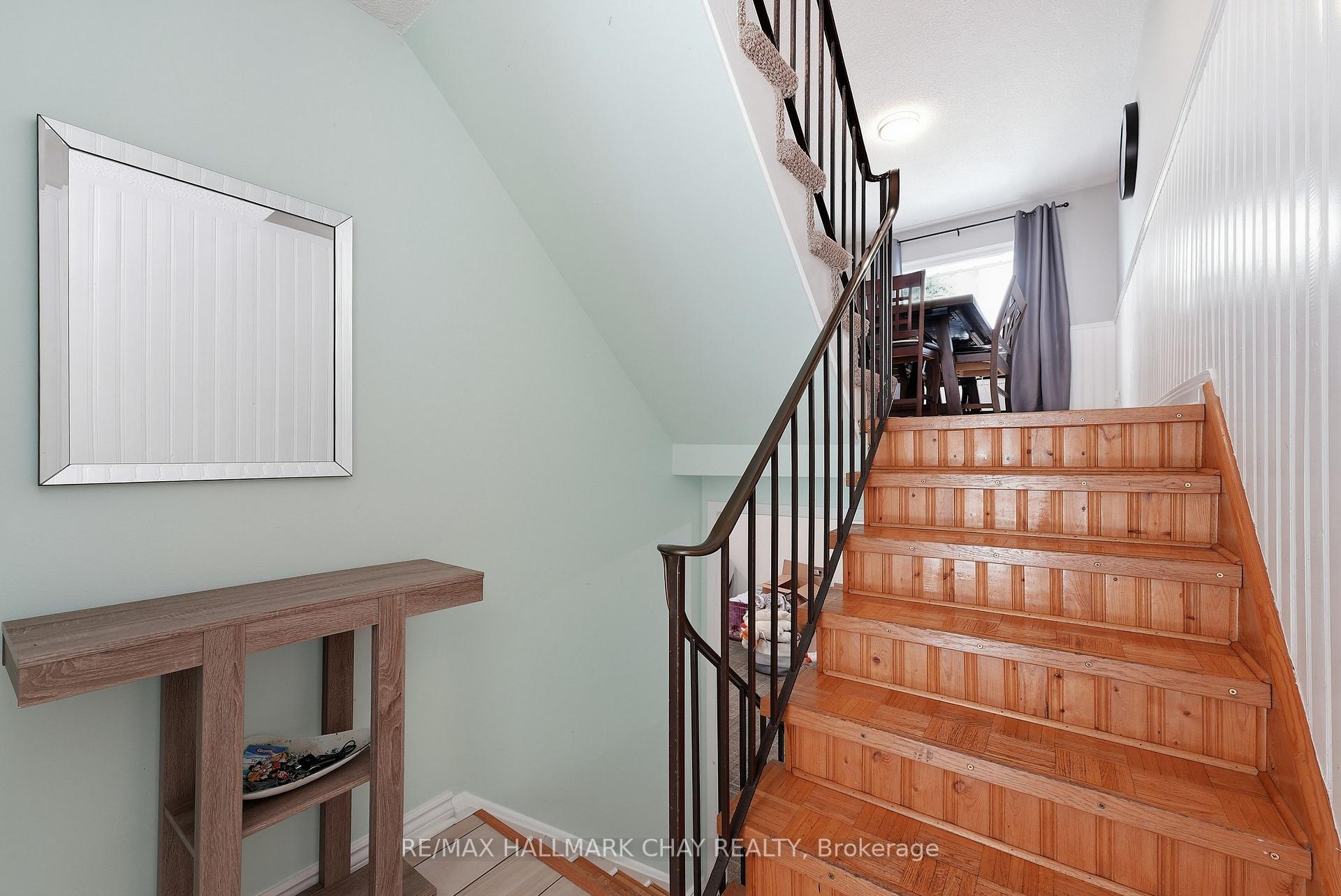 Photo 5 of 34-360 Blake Street, Barrie, Codrington — HOMEH