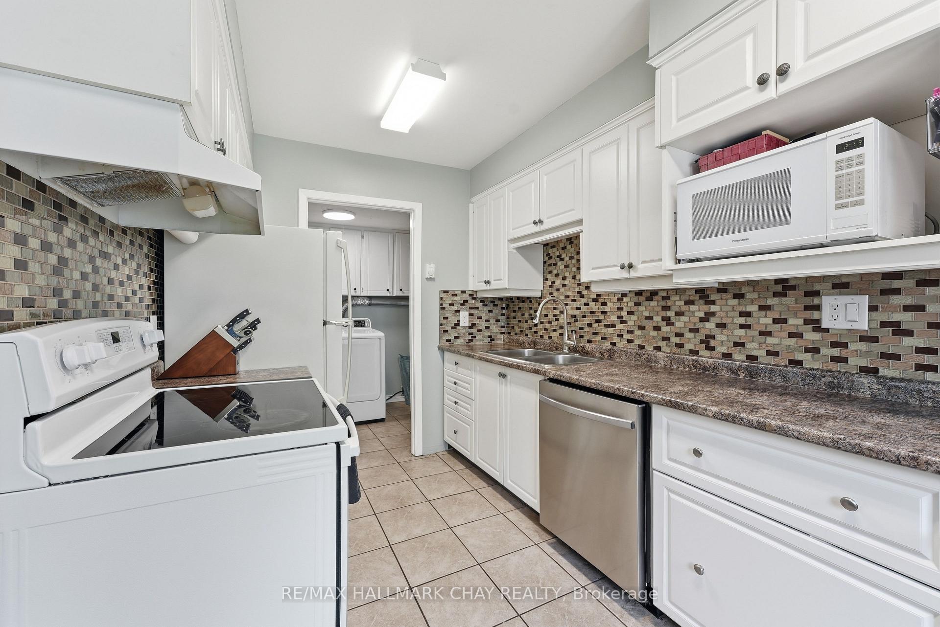 Photo 10 of 34-360 Blake Street, Barrie, Codrington — HOMEH