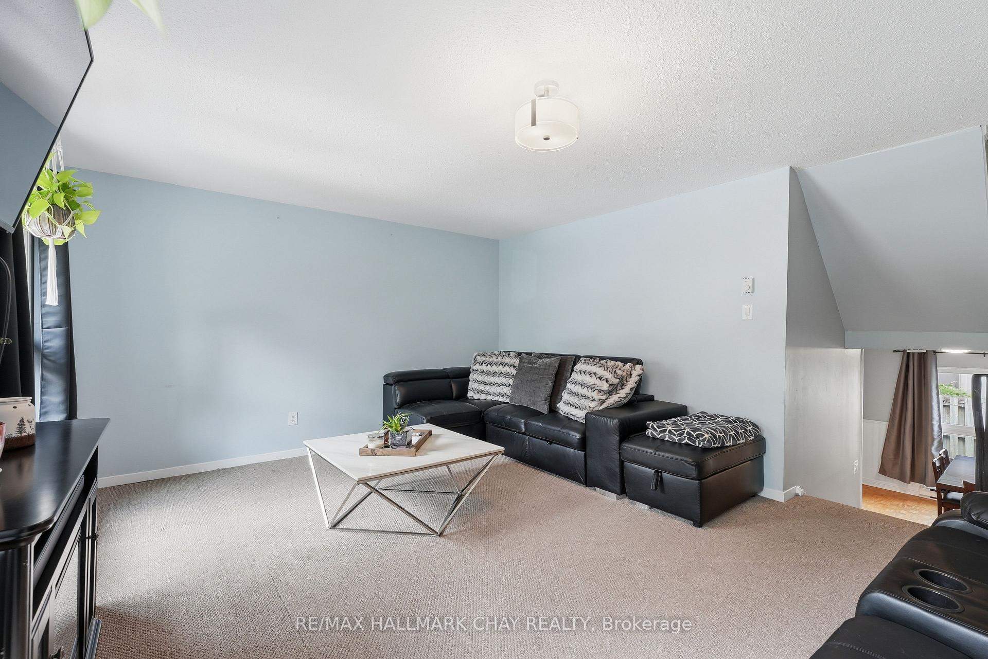 Photo 15 of 34-360 Blake Street, Barrie, Codrington — HOMEH