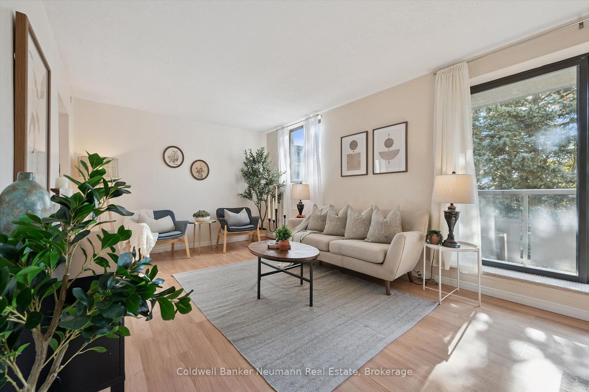 Photo 2 of Unit 311, 89 Westwood Road, Guelph, Willow West/Sugarbush/West Acres — HOMEH