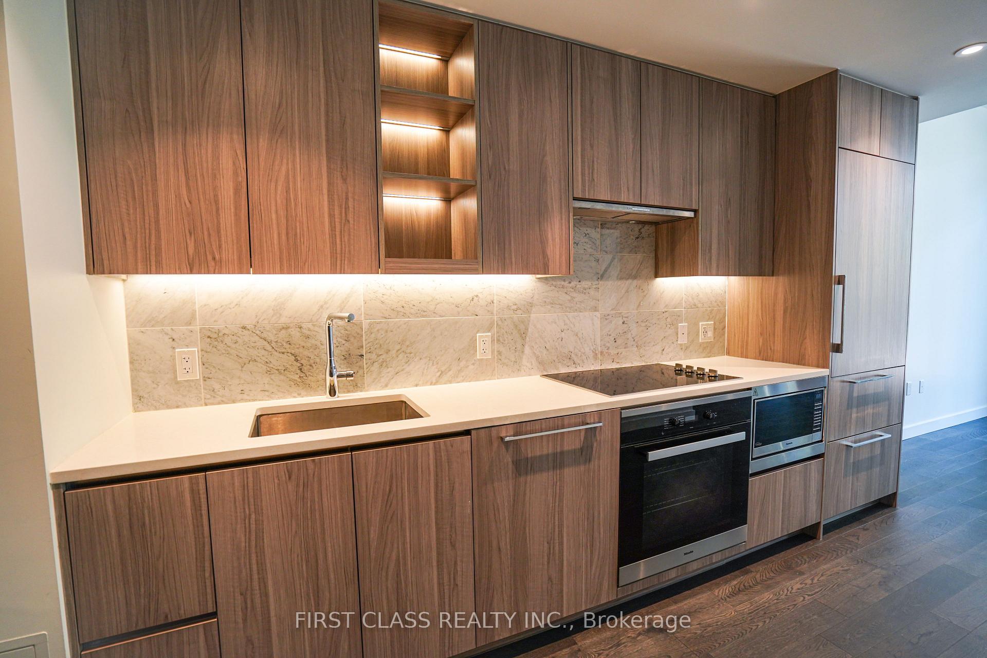 Photo 6 of Unit TH103, 95 Mcmahon Drive, North York, Bayview Village — HOMEH