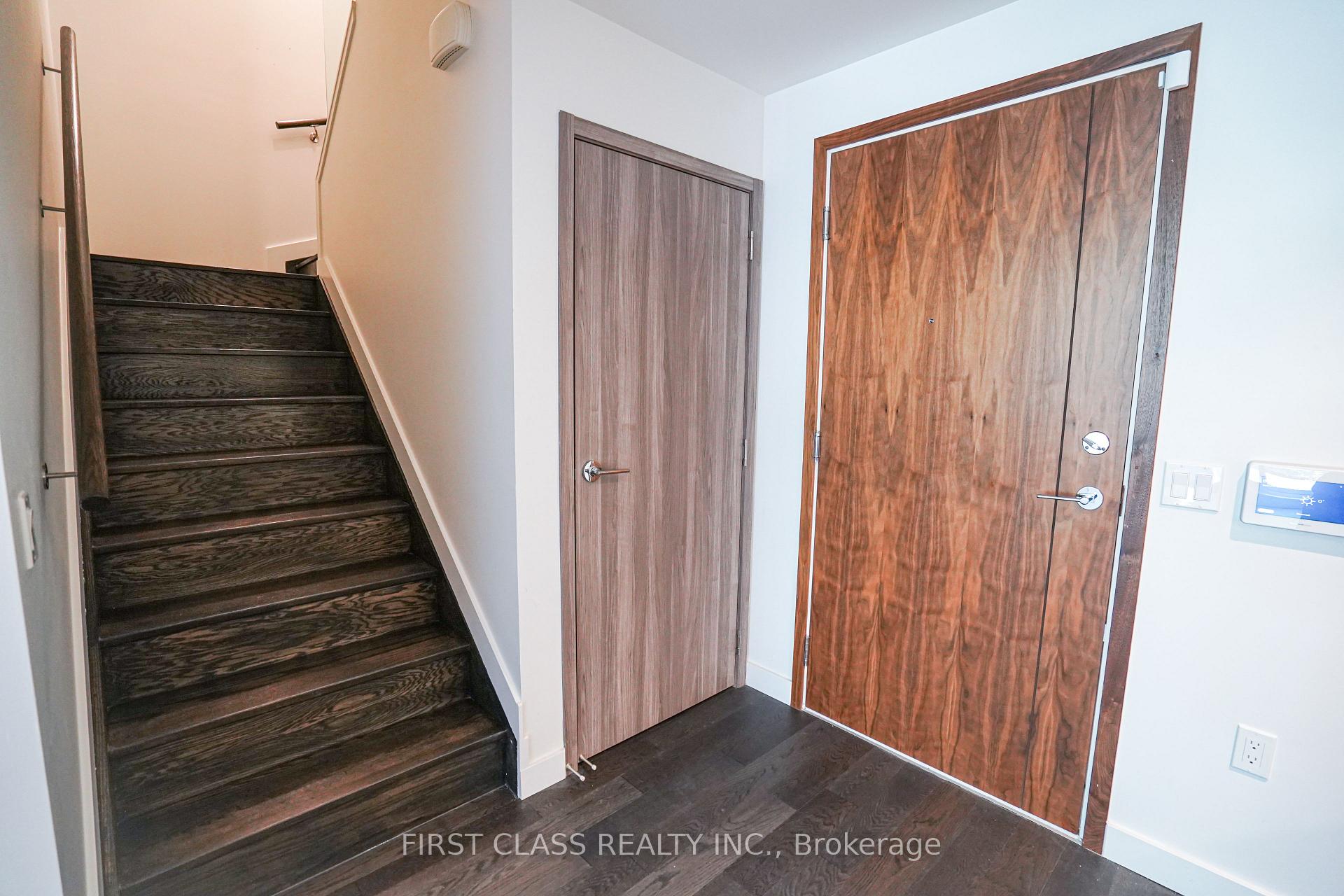 Photo 8 of Unit TH103, 95 Mcmahon Drive, North York, Bayview Village — HOMEH